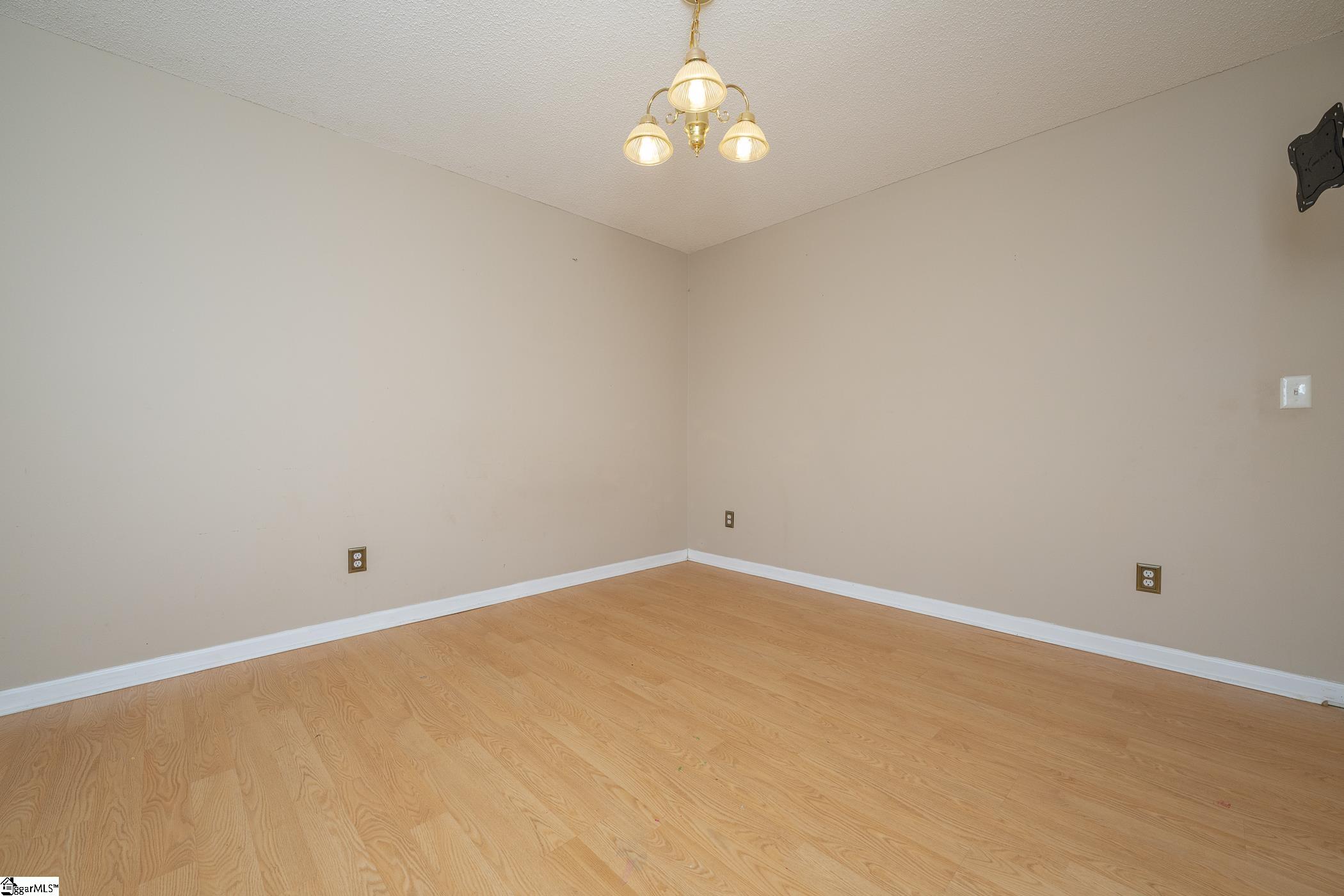 705 Hayden Court Taylors, SC 29687