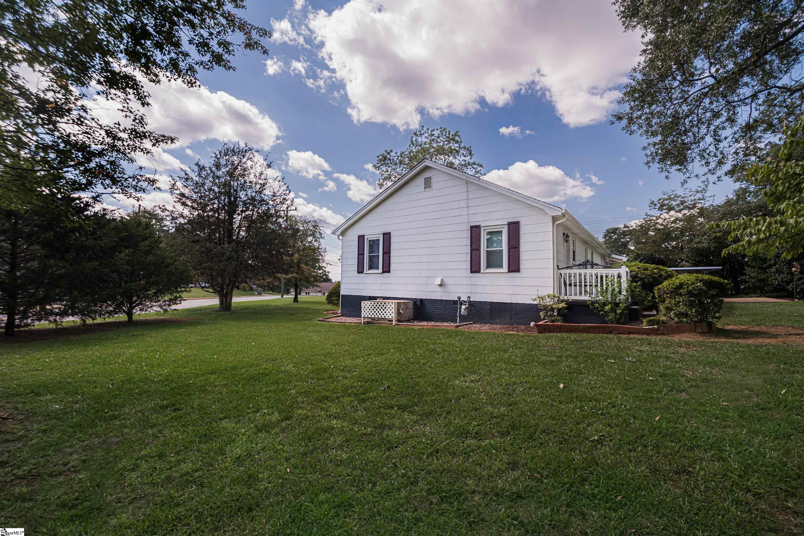 803 Anderson Drive Liberty, SC 29657