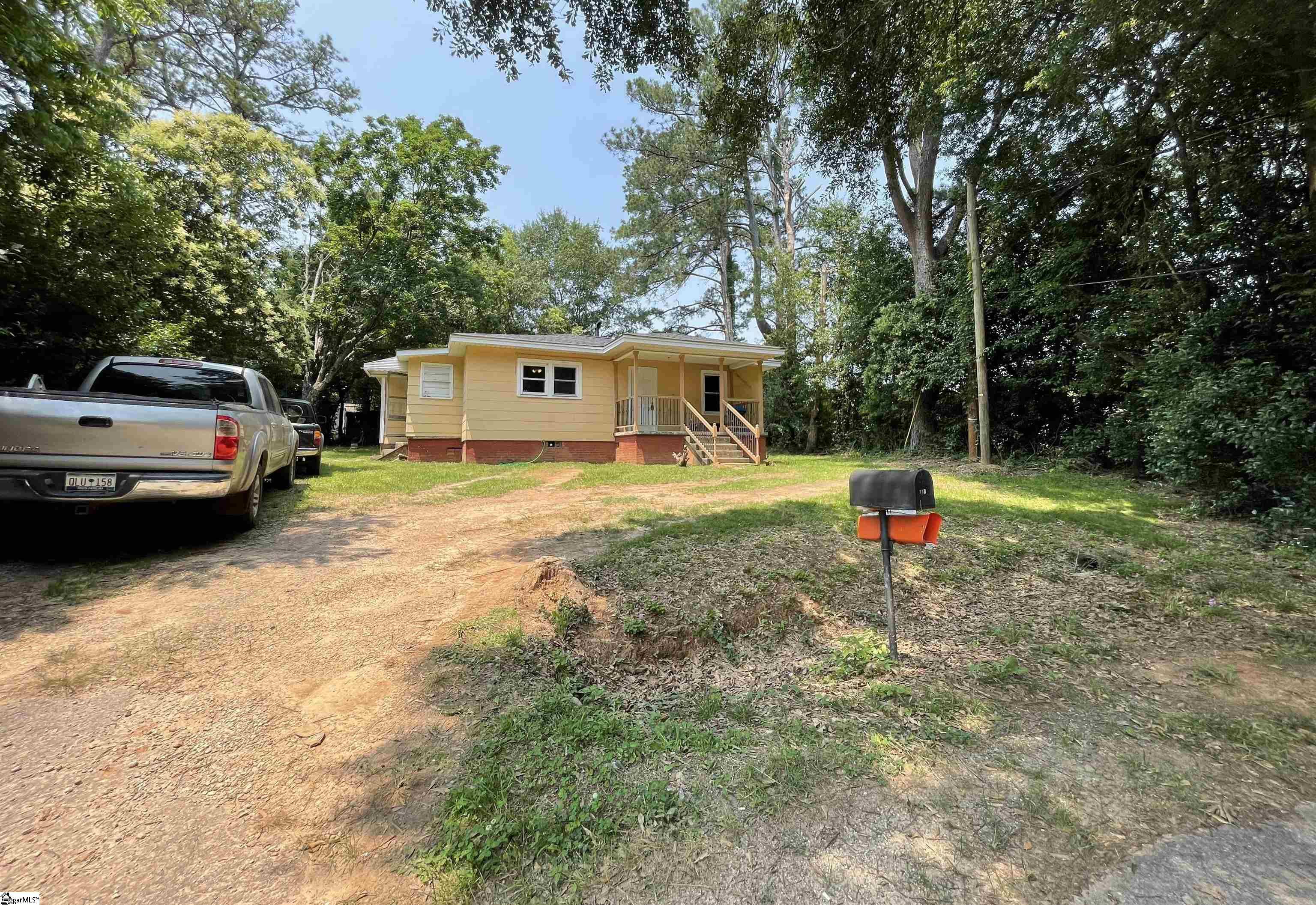 700 Hack Street Anderson, SC 29624