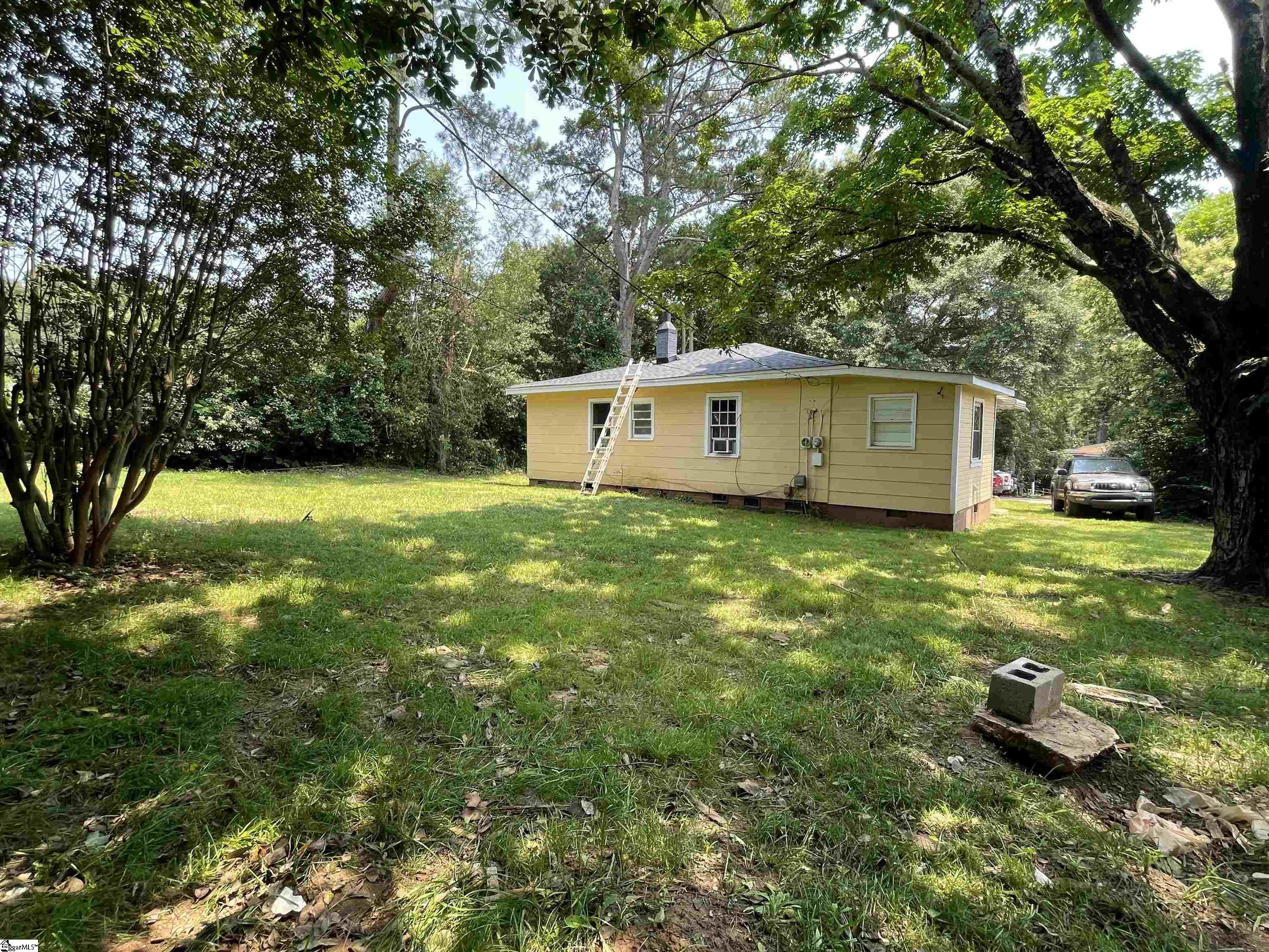 700 Hack Street Anderson, SC 29624
