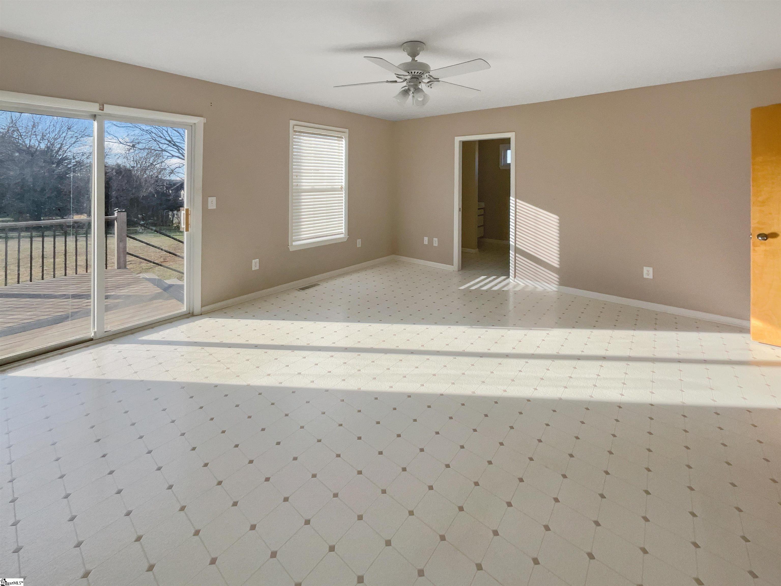 117 Dark Wood Court Woodruff, SC 29388