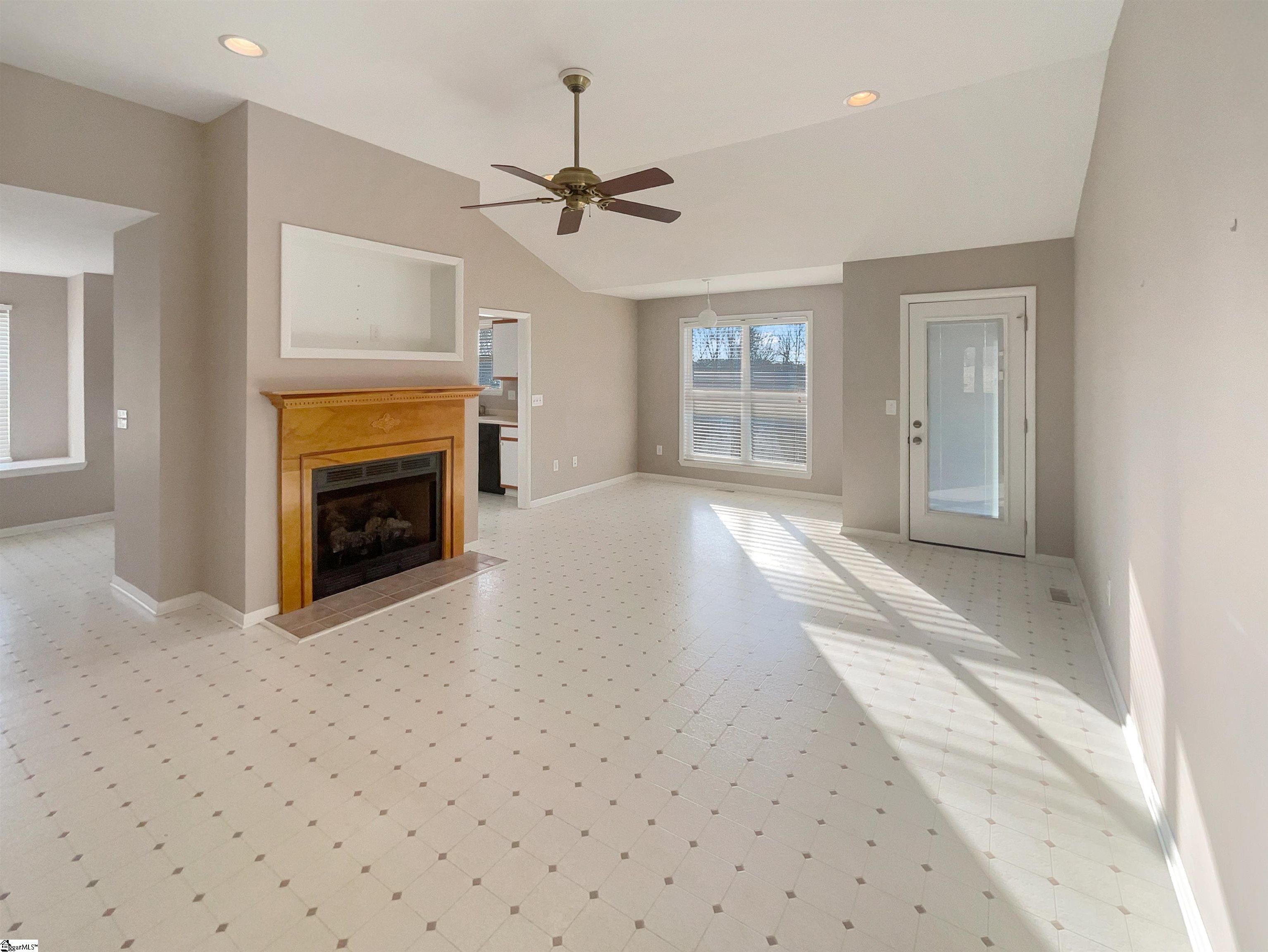 117 Dark Wood Court Woodruff, SC 29388