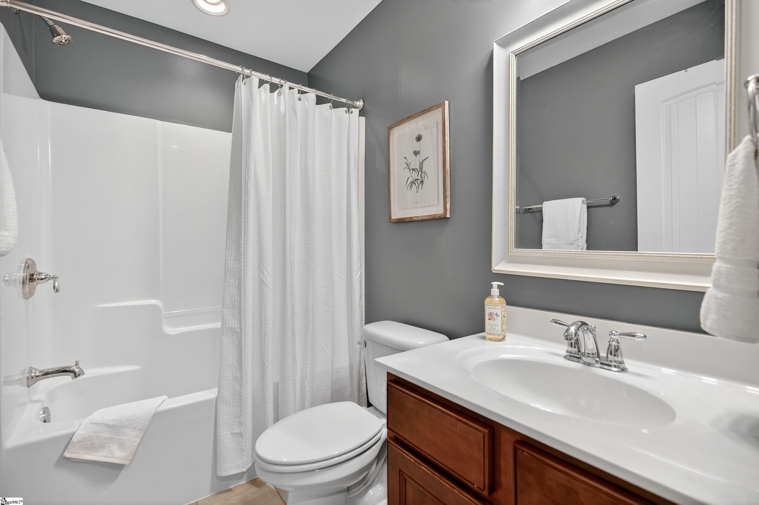 22 Kelvyn Street Greer, SC 29651