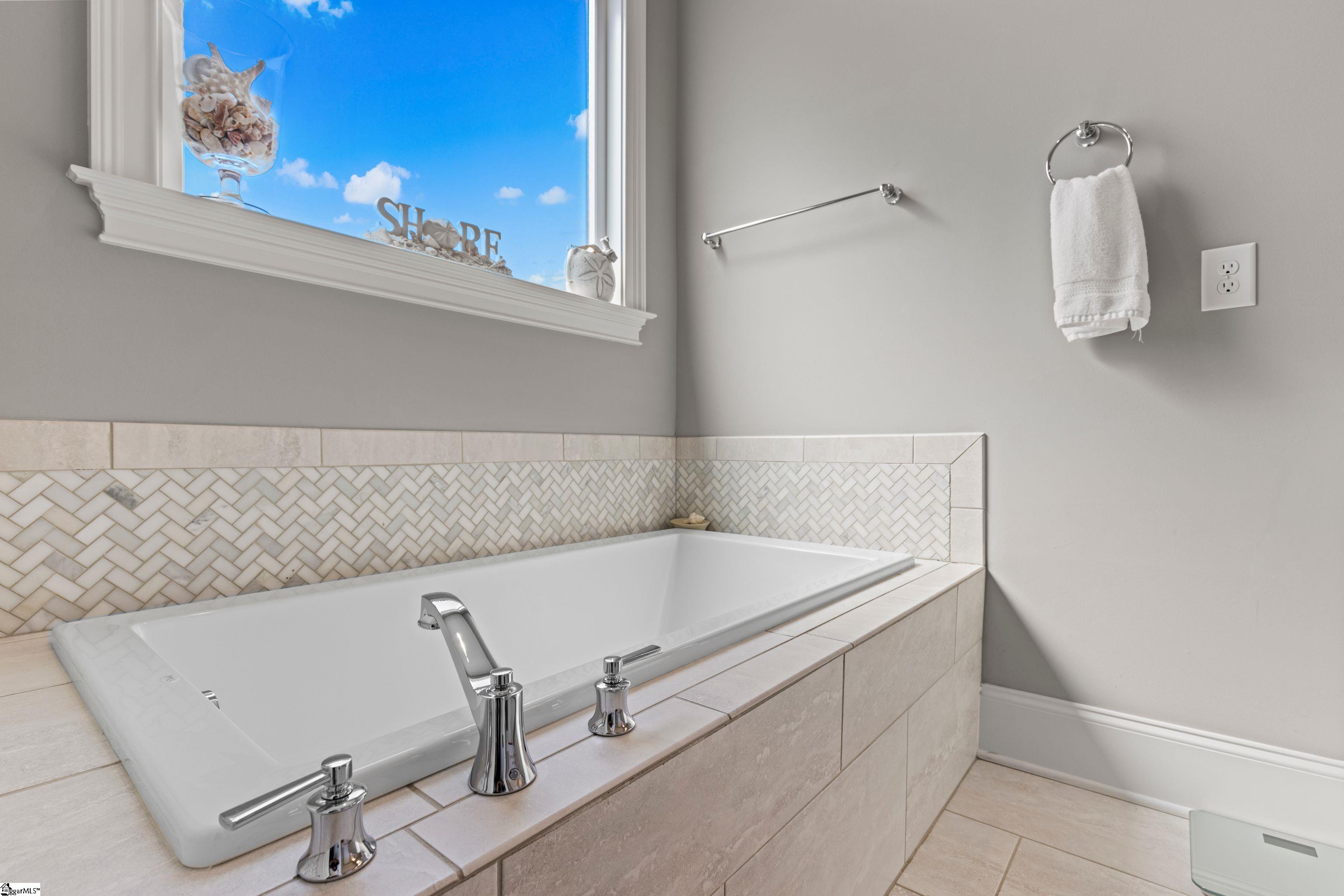 101 Braxton Meadow Drive Simpsonville, SC 29681