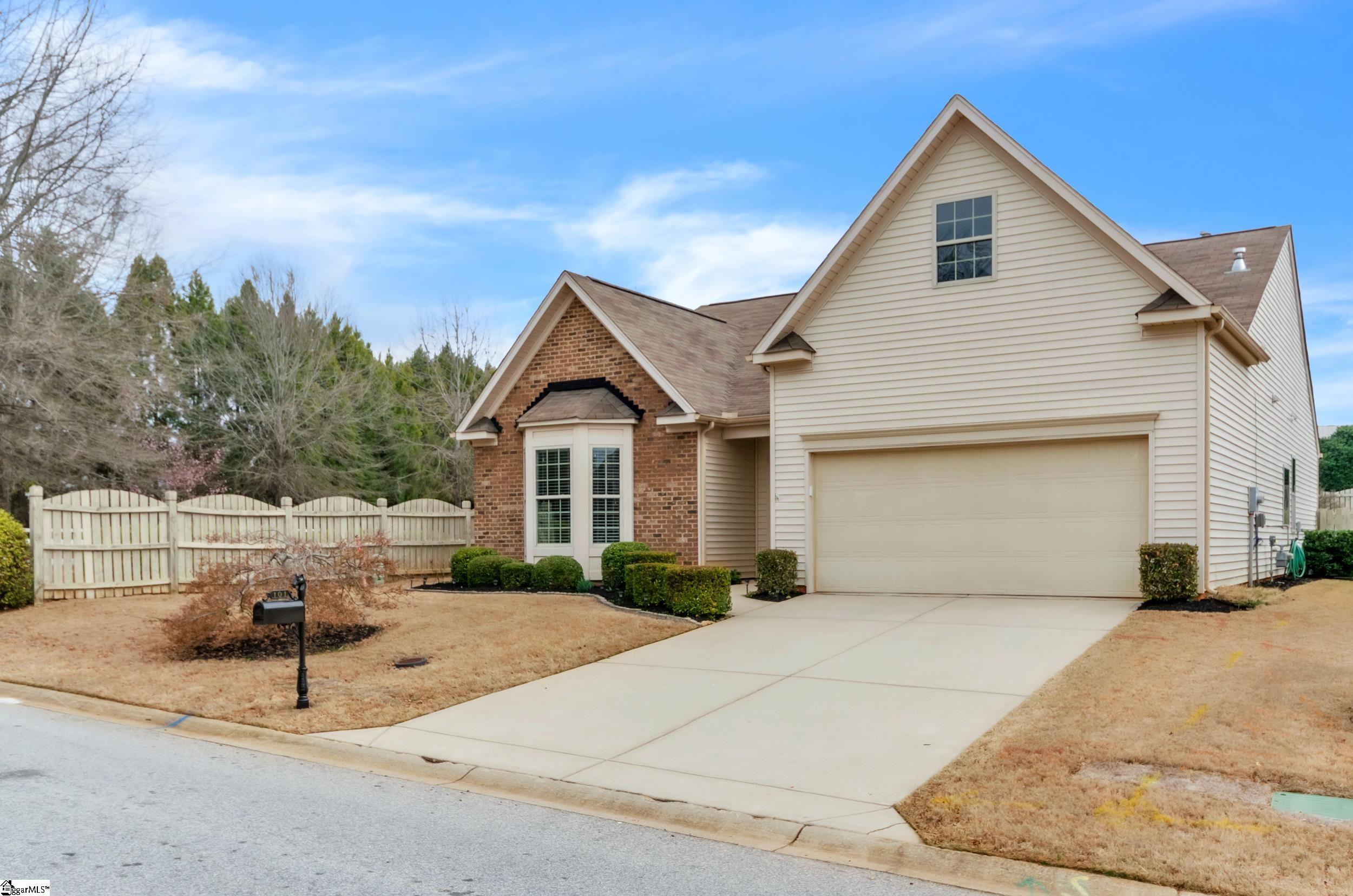 101 Hunslet Way Simpsonville, SC 29680