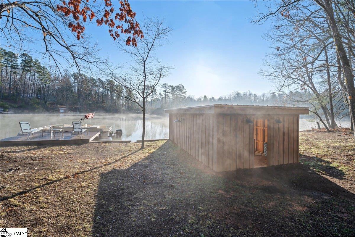 693 W. Cove Drive Mountain Rest, SC 29664-9599