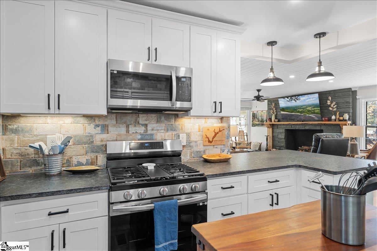 693 W. Cove Drive Mountain Rest, SC 29664-9599