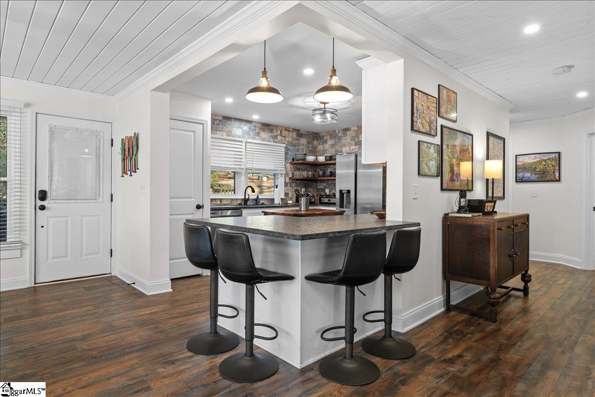 693 W. Cove Drive Mountain Rest, SC 29664-9599