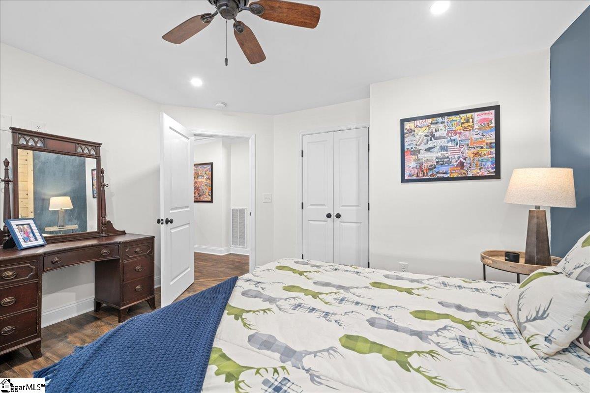 693 W. Cove Drive Mountain Rest, SC 29664-9599