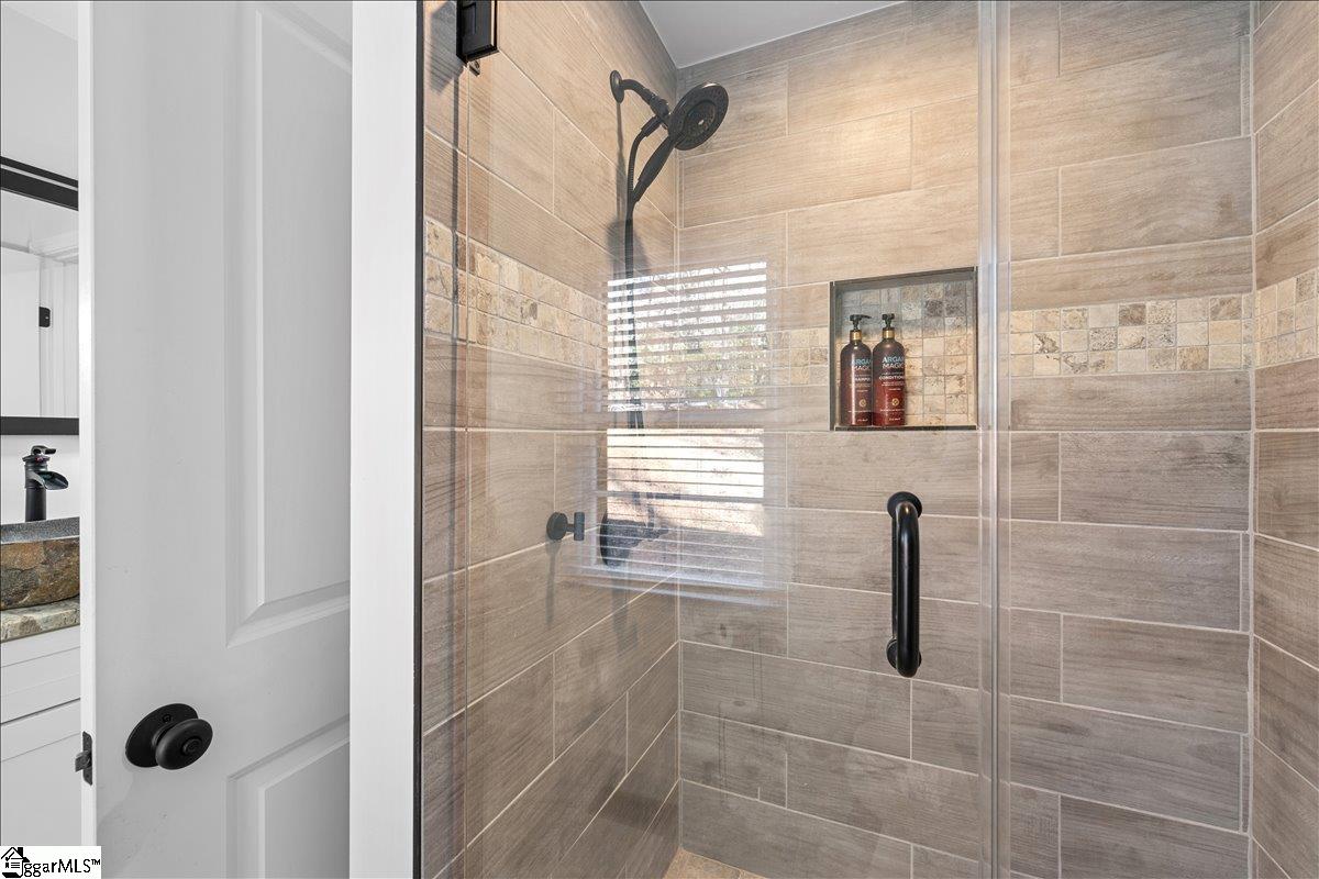 693 W. Cove Drive Mountain Rest, SC 29664-9599
