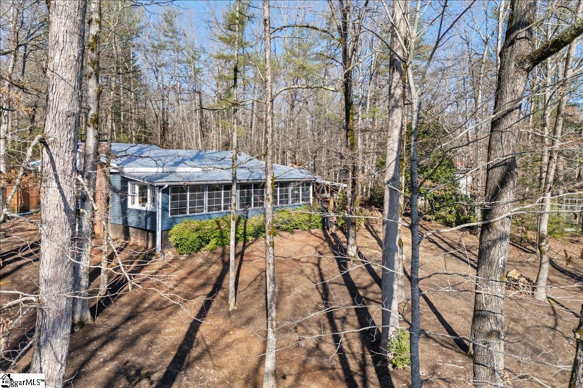 693 W. Cove Drive Mountain Rest, SC 29664-9599