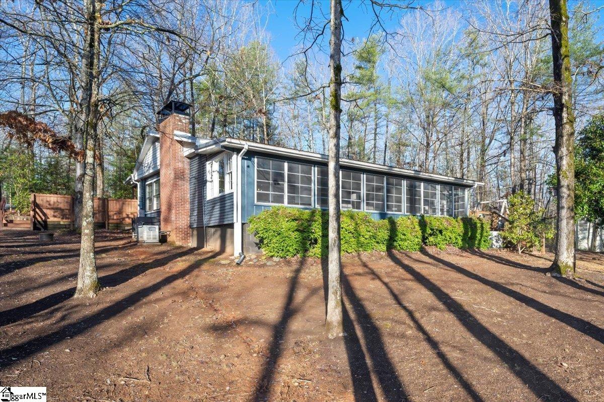 693 W. Cove Drive Mountain Rest, SC 29664-9599