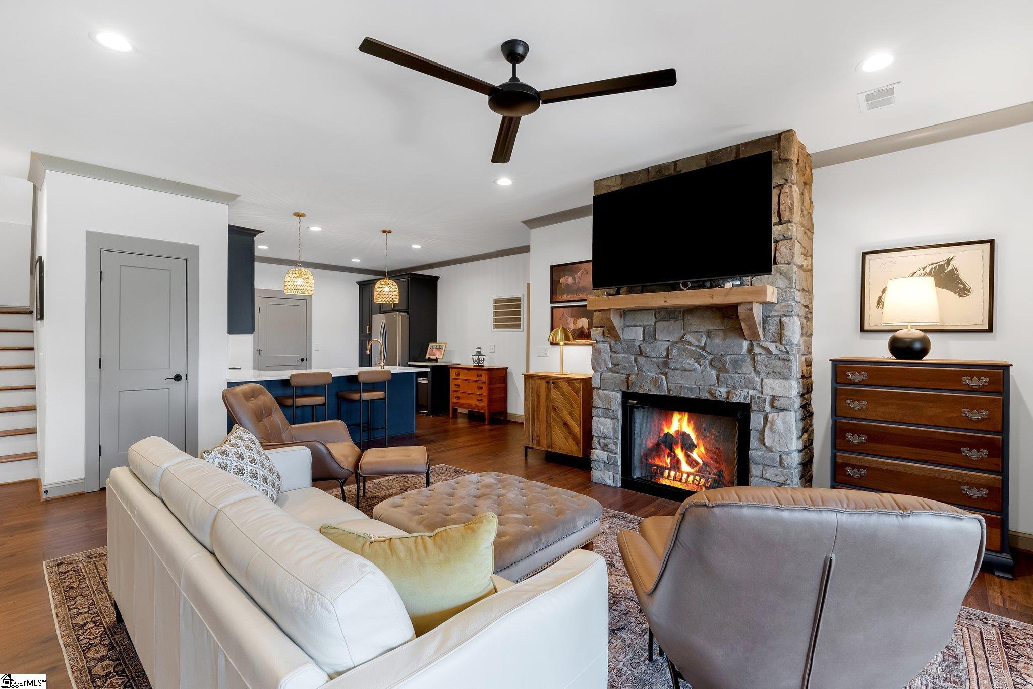 918 Longshore Drive Salem, SC 29676