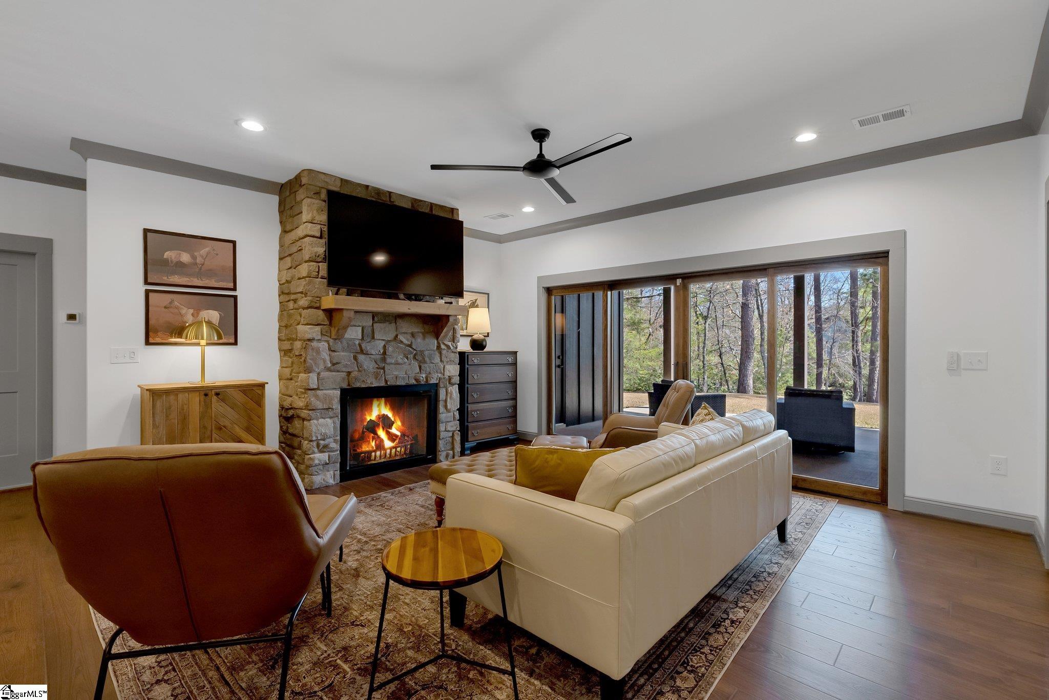 918 Longshore Drive Salem, SC 29676