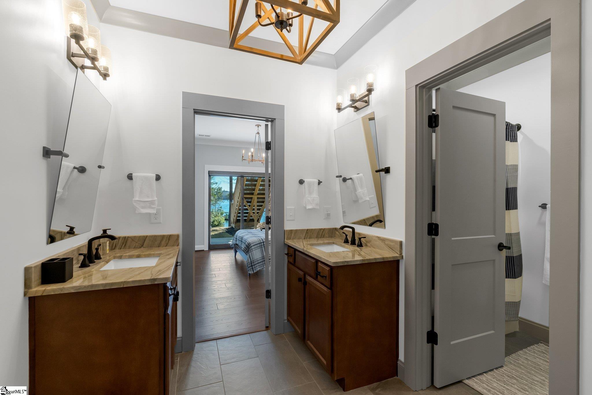 918 Longshore Drive Salem, SC 29676
