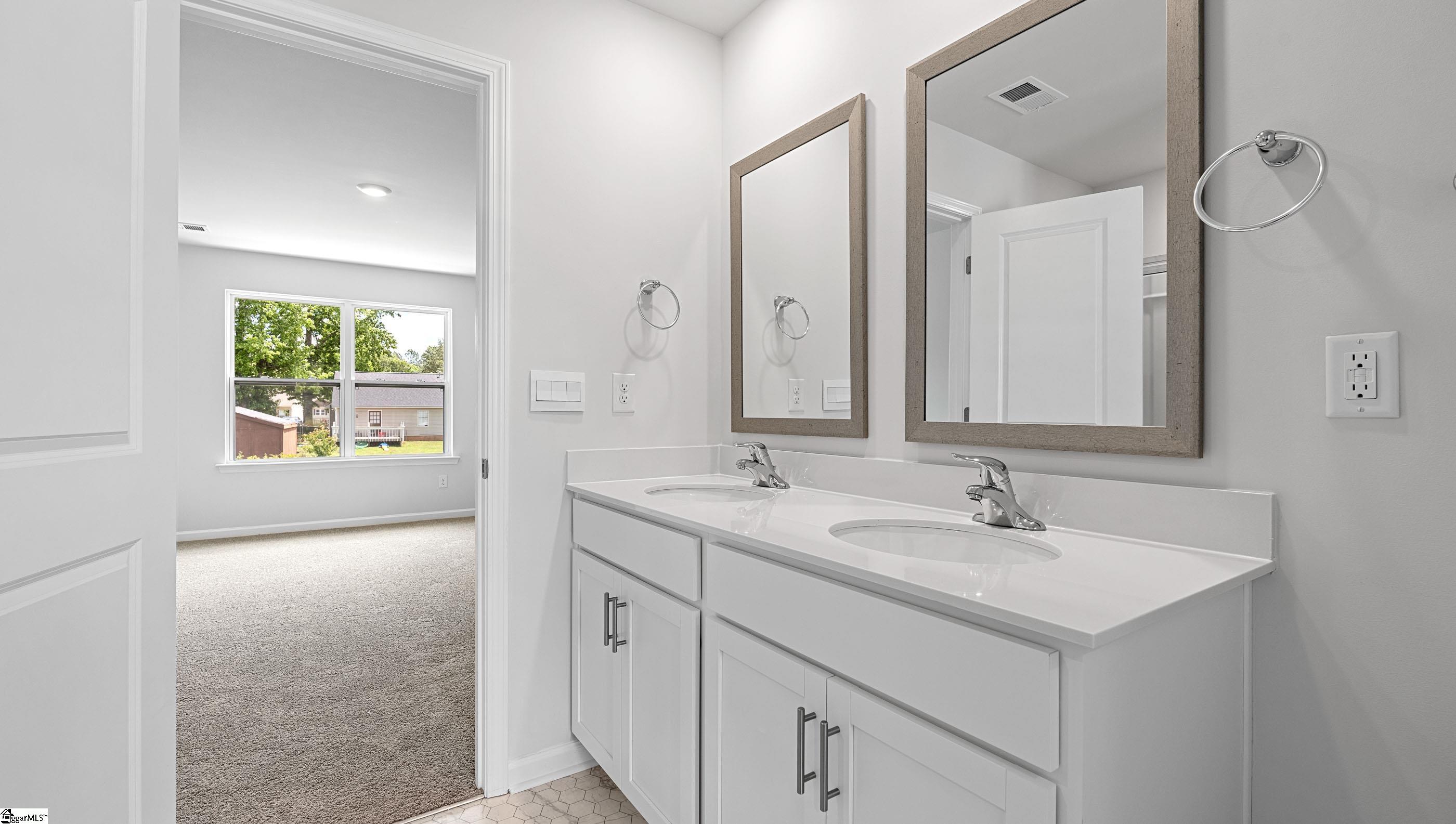 633 Evaleigh Street Woodruff, SC 29388