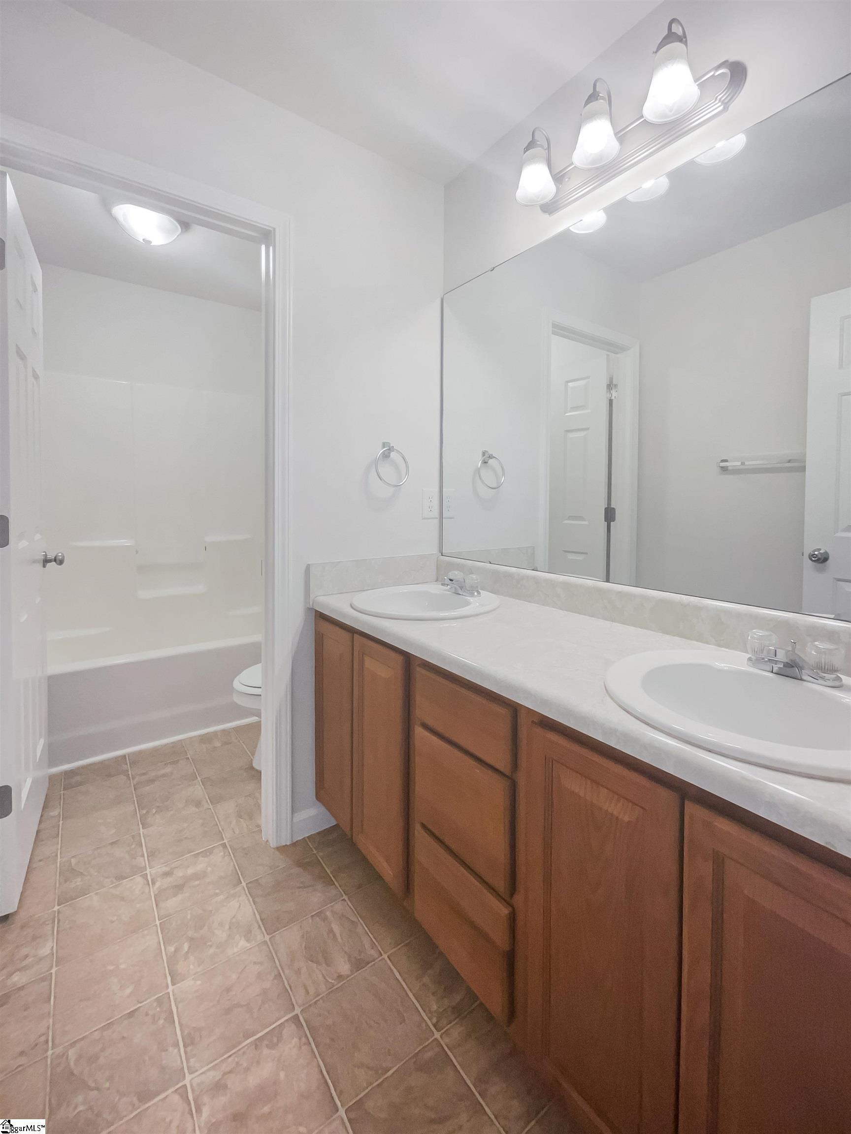 22 Rustcraft Drive Greer, SC 29651