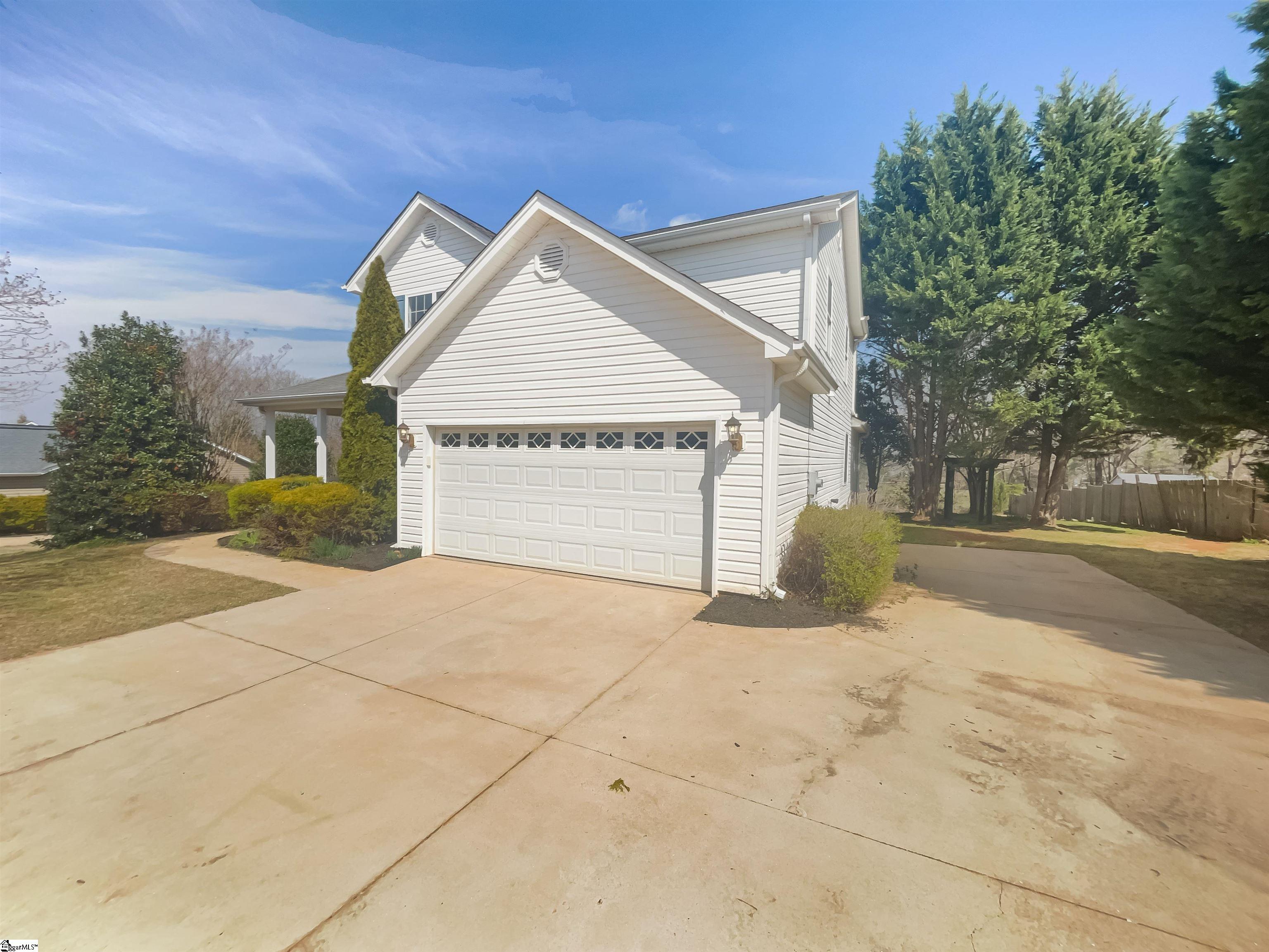 22 Rustcraft Drive Greer, SC 29651