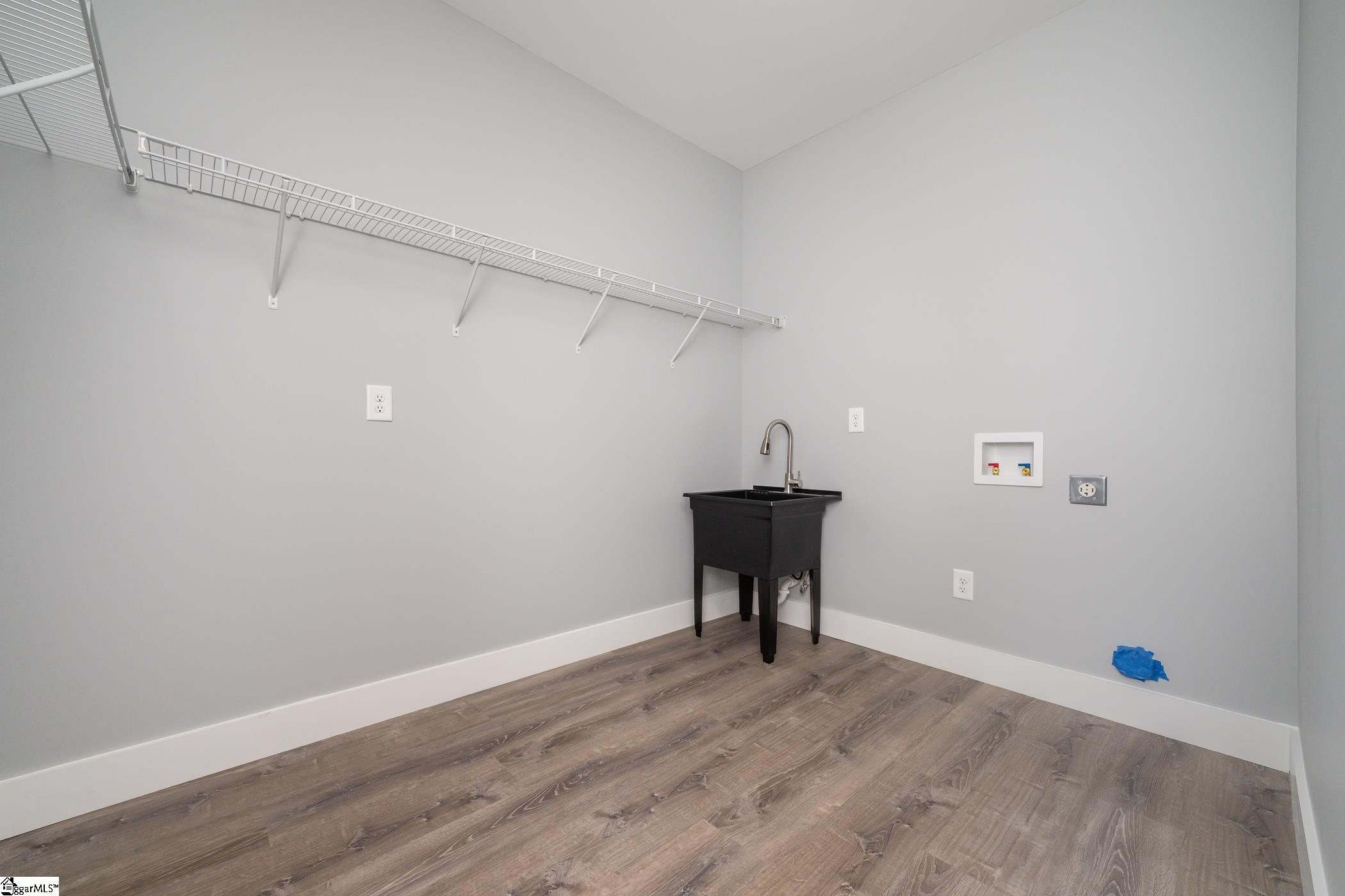 313 Barker Road Simpsonville, SC 29680-6326