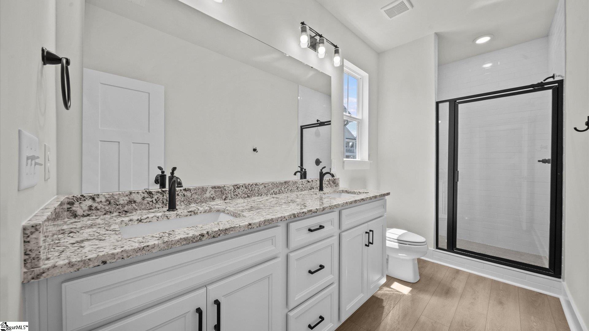936 Diane Lane Moore, SC 29369