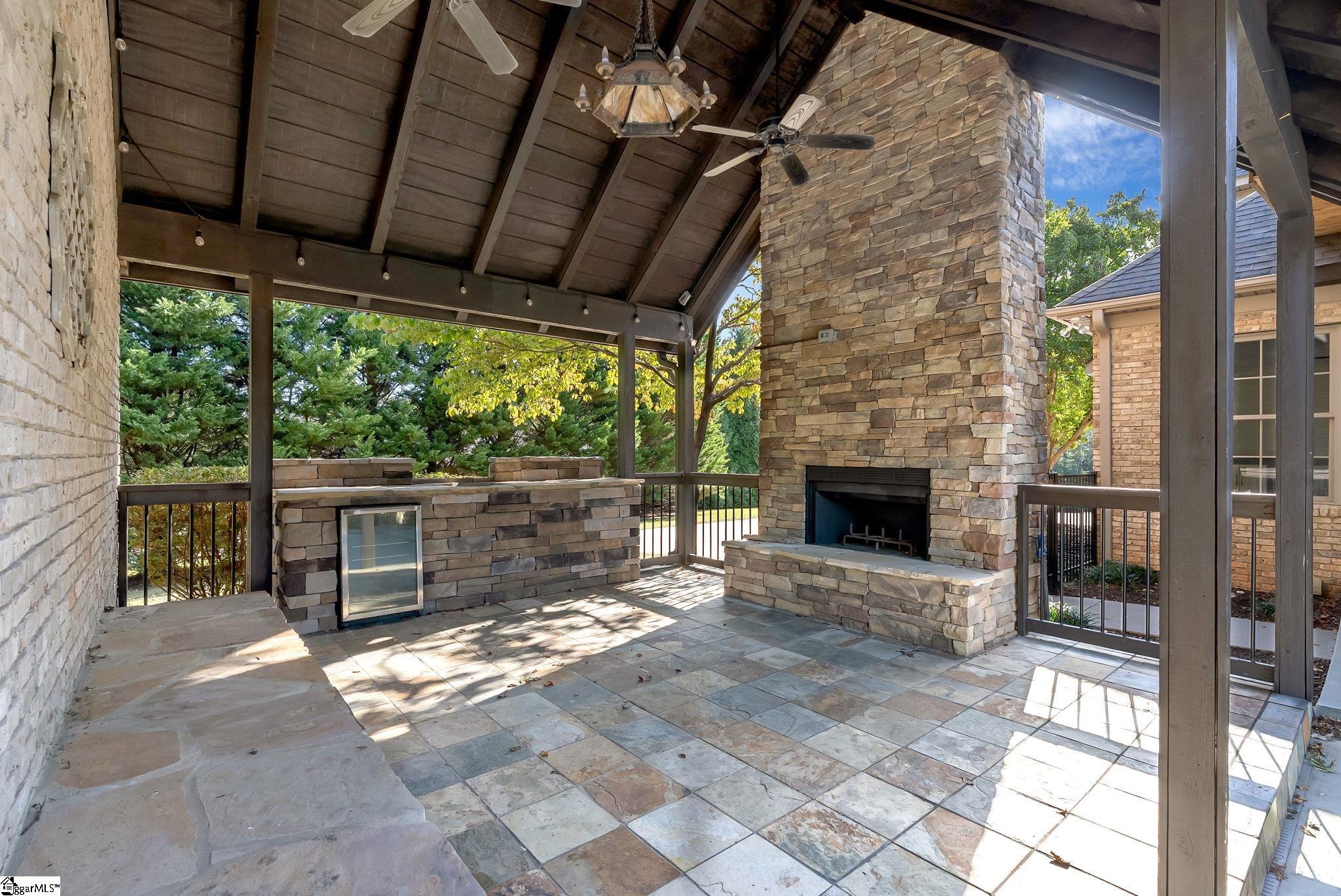24 Bay Point Way Taylors, SC 29687