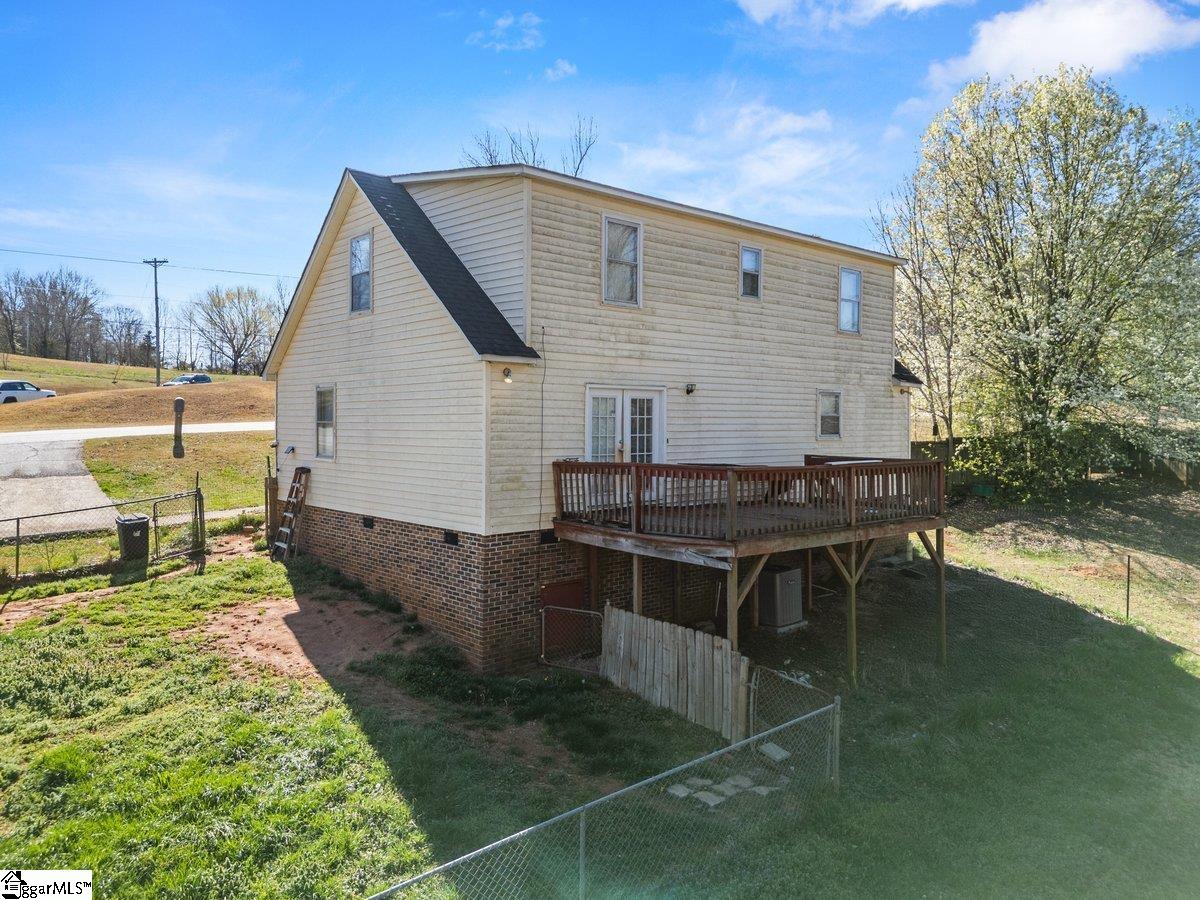 100 Oak Springs Court Easley, SC 29640