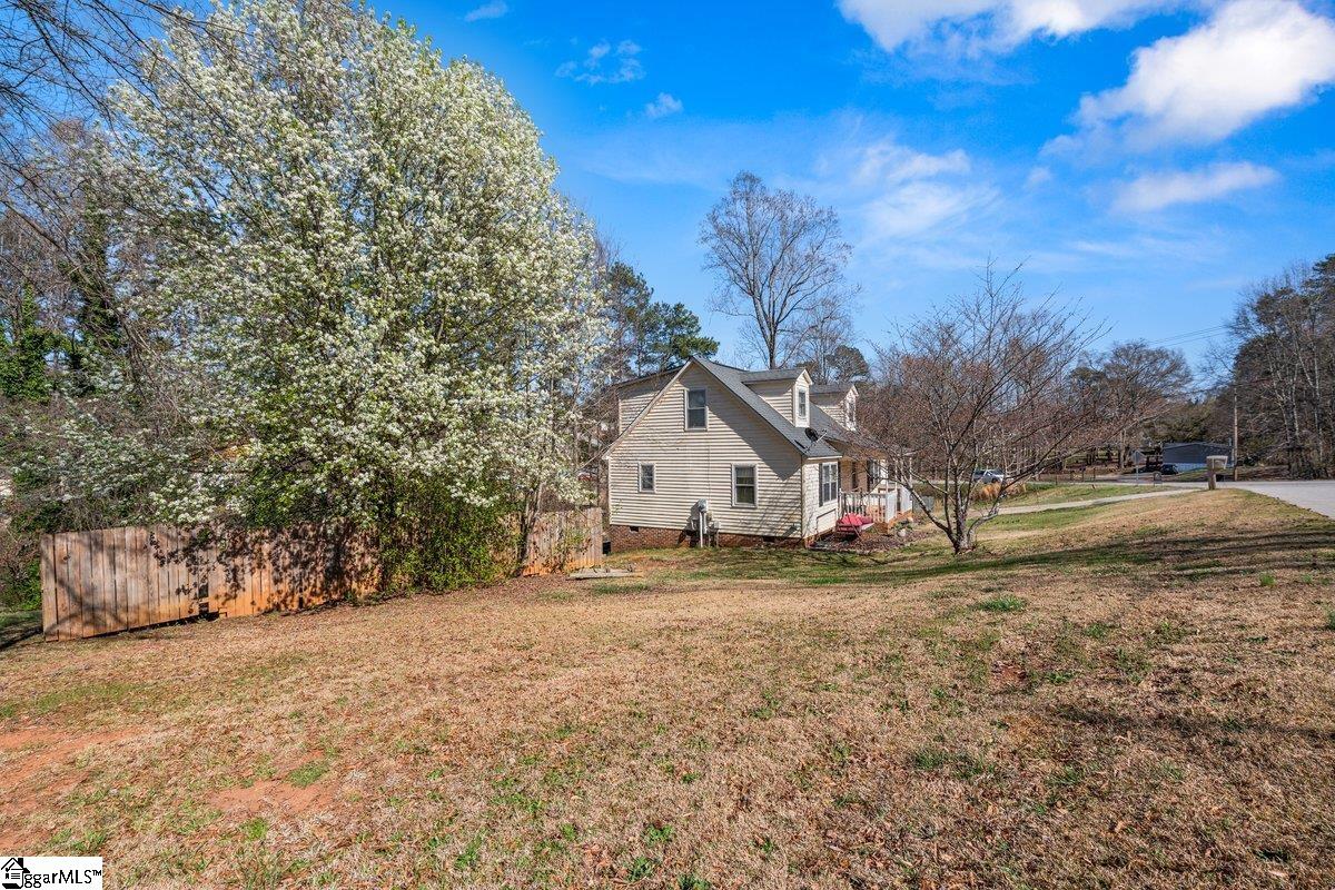 100 Oak Springs Court Easley, SC 29640