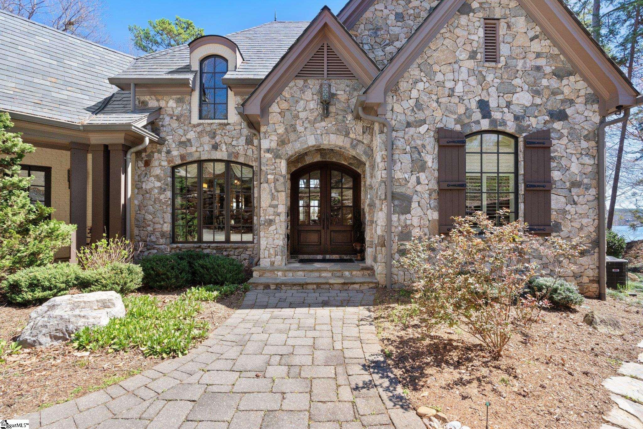 136 Blue Water Trail Salem, SC 29676