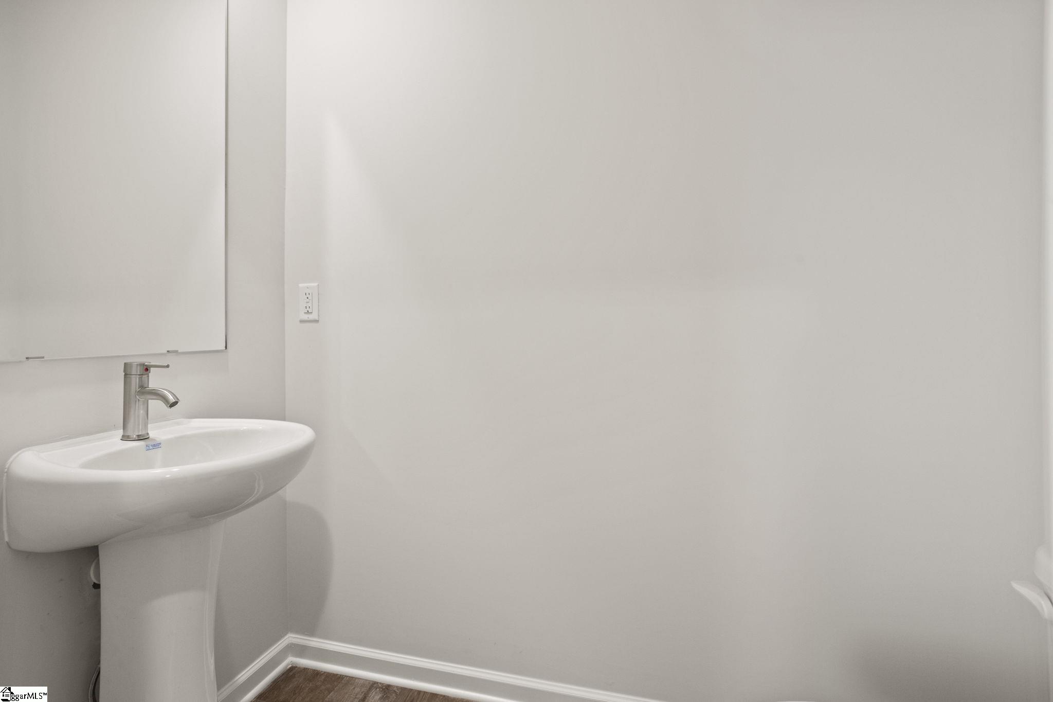 287 Pretoria Street Woodruff, SC 29388