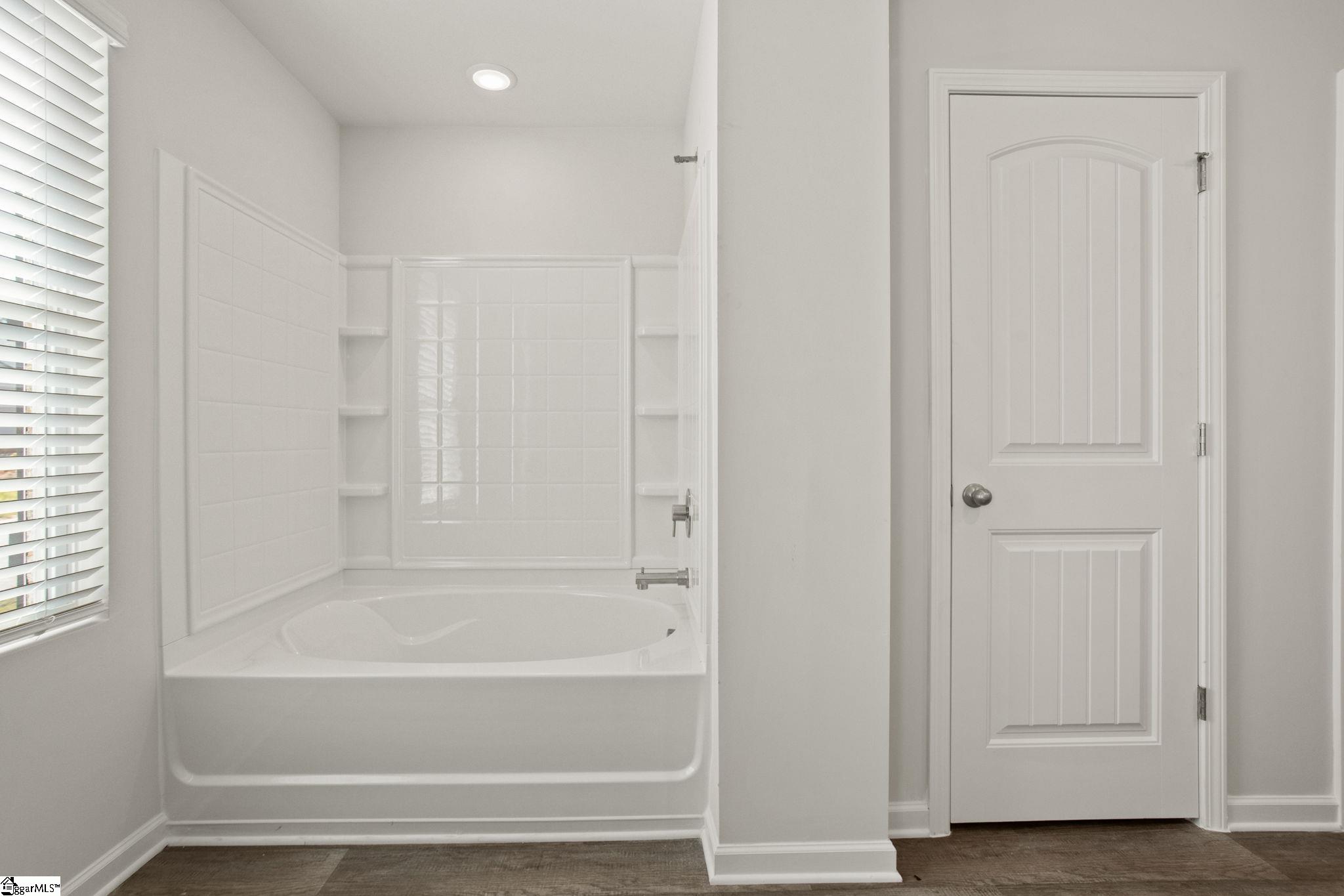 287 Pretoria Street Woodruff, SC 29388