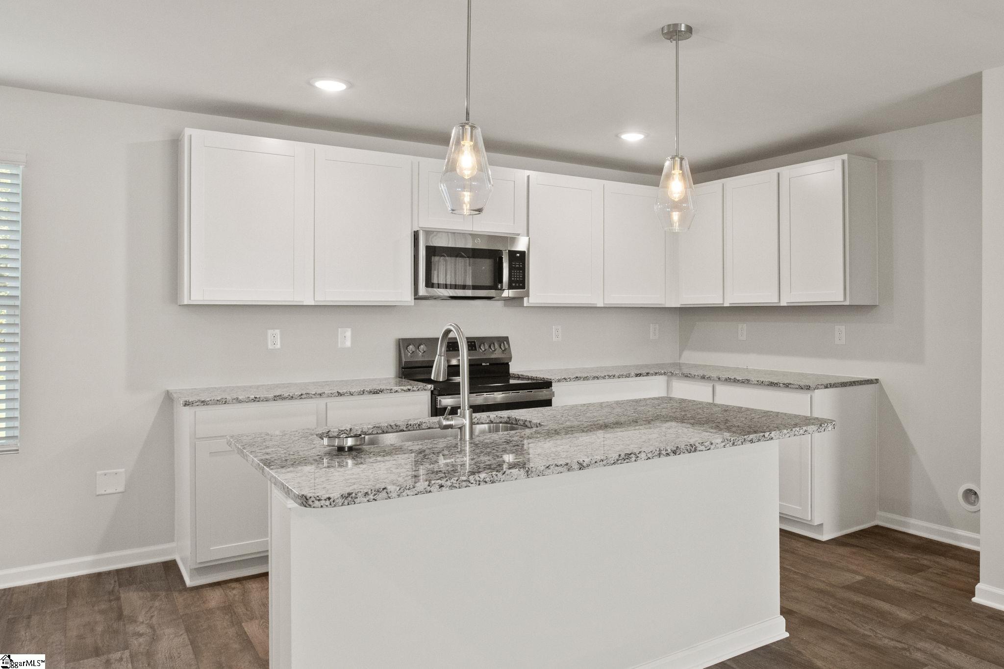 287 Pretoria Street Woodruff, SC 29388