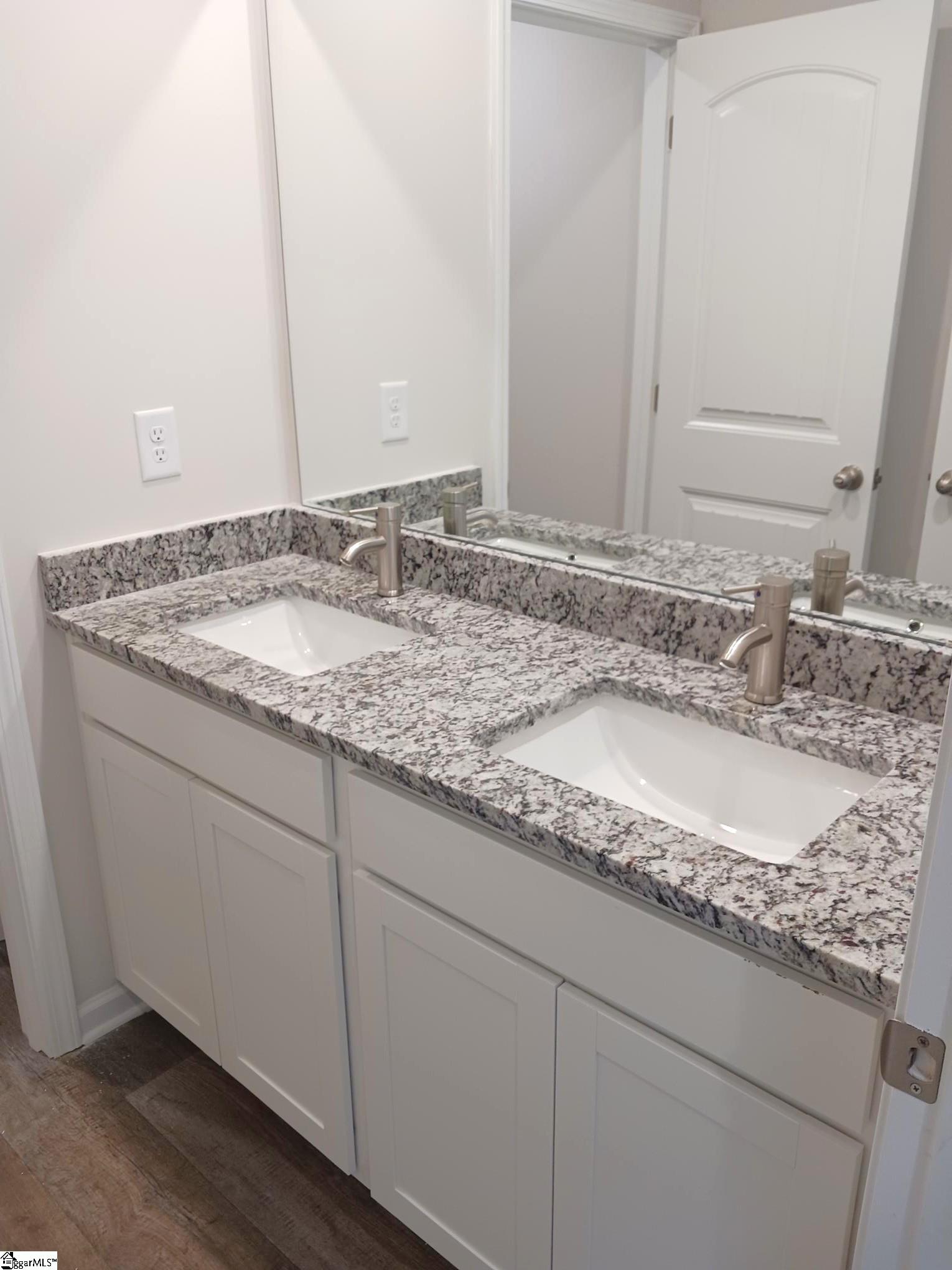 299 Pretoria Drive Woodruff, SC 29388