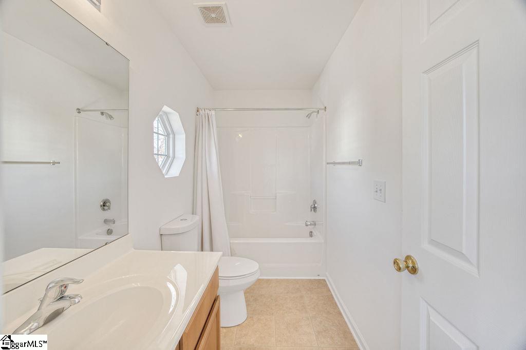 213 Worcester Lane Easley, SC 29642