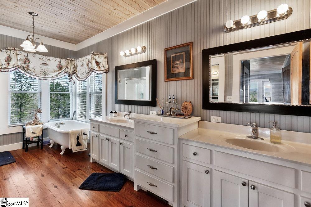 284 River Road Westminster, SC 29693