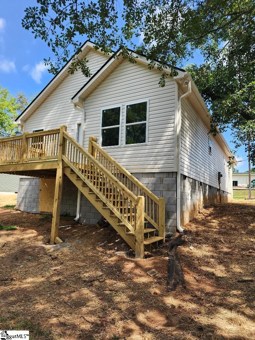 200 Broadus Street Greer, SC 29651
