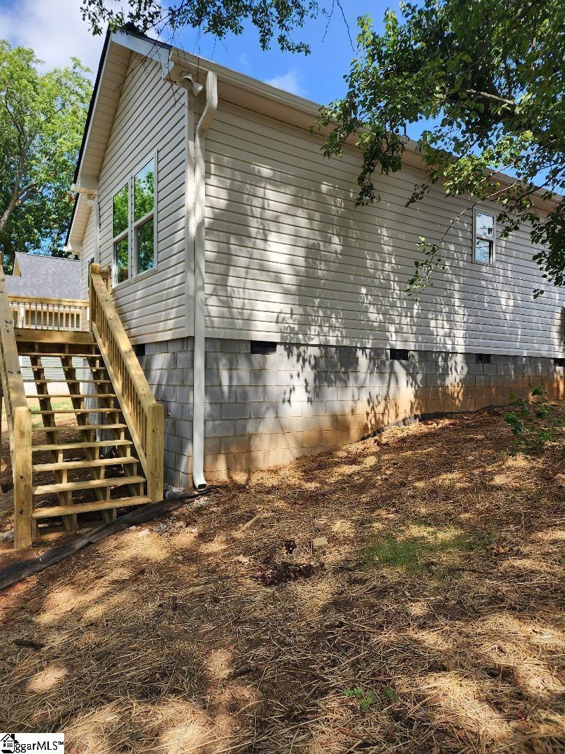 200 Broadus Street Greer, SC 29651