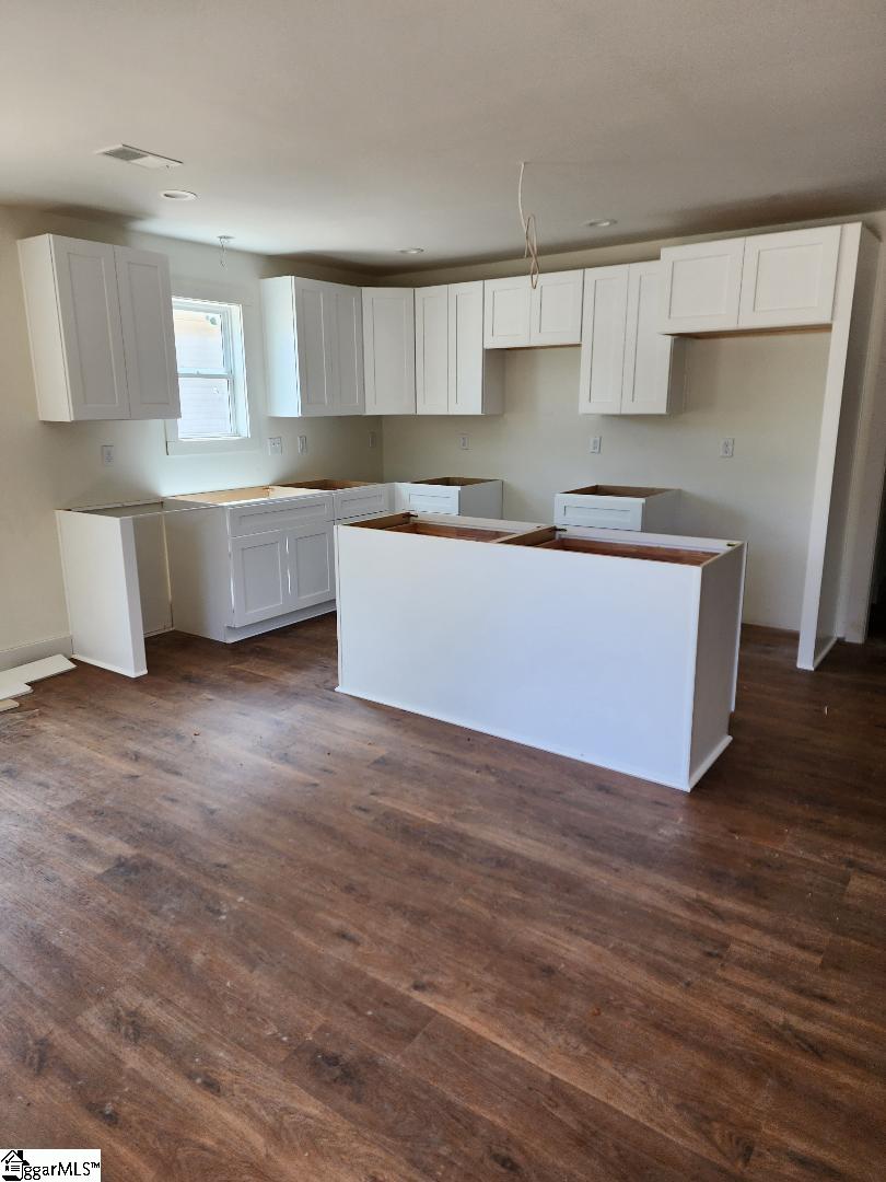 200 Broadus Street Greer, SC 29651