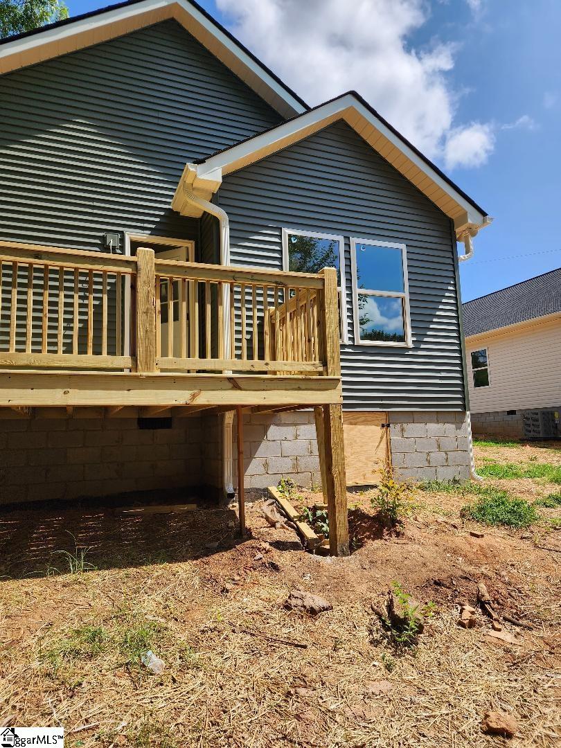 140 Broadus Street Greer, SC 29651