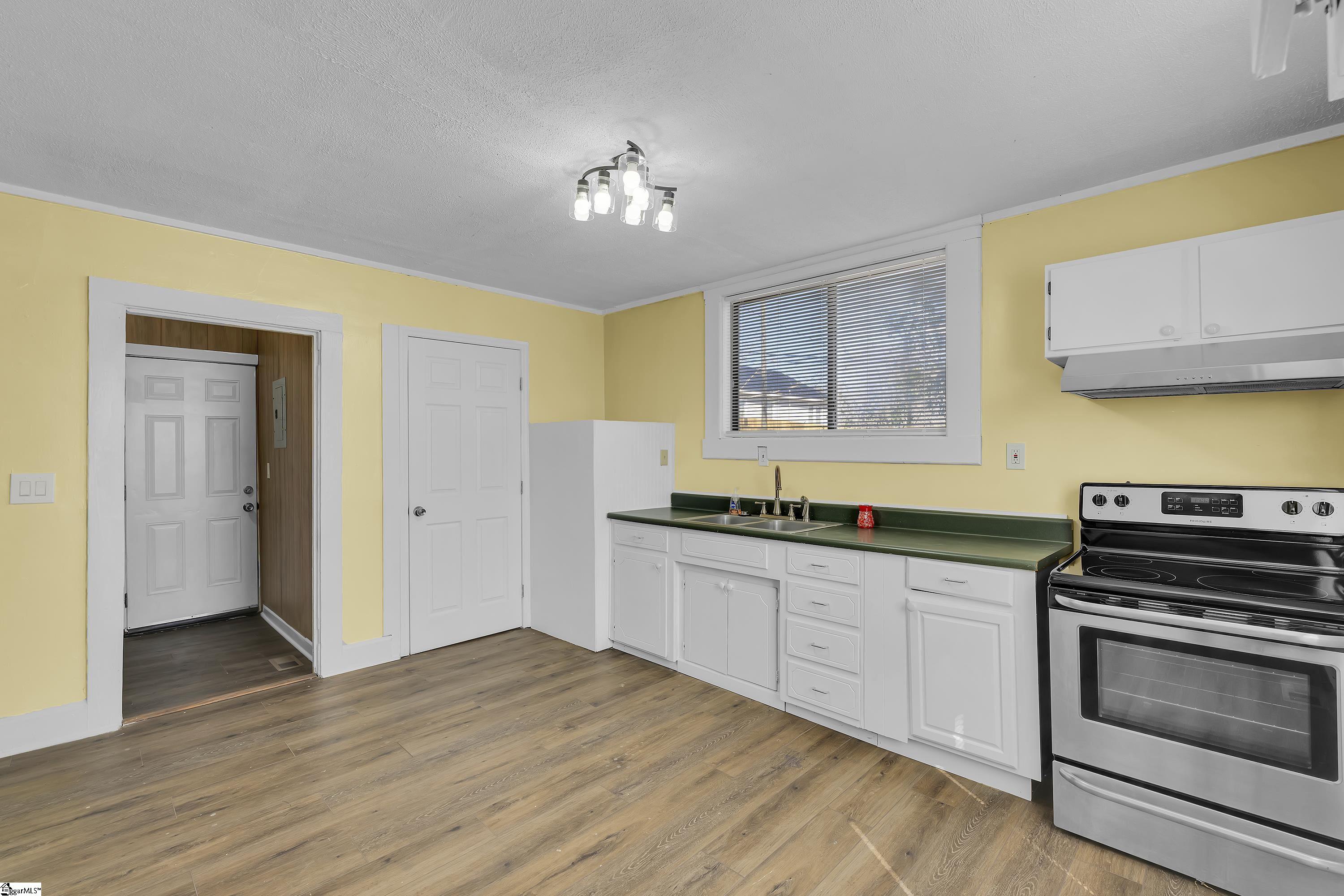 8180 Ninth Street Boiling Springs, SC 29316