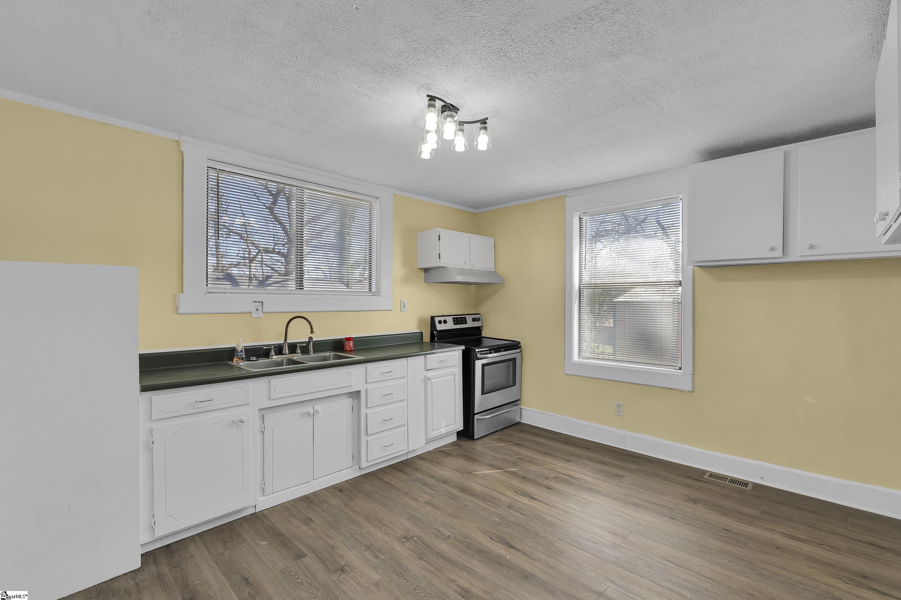 8180 Ninth Street Boiling Springs, SC 29316