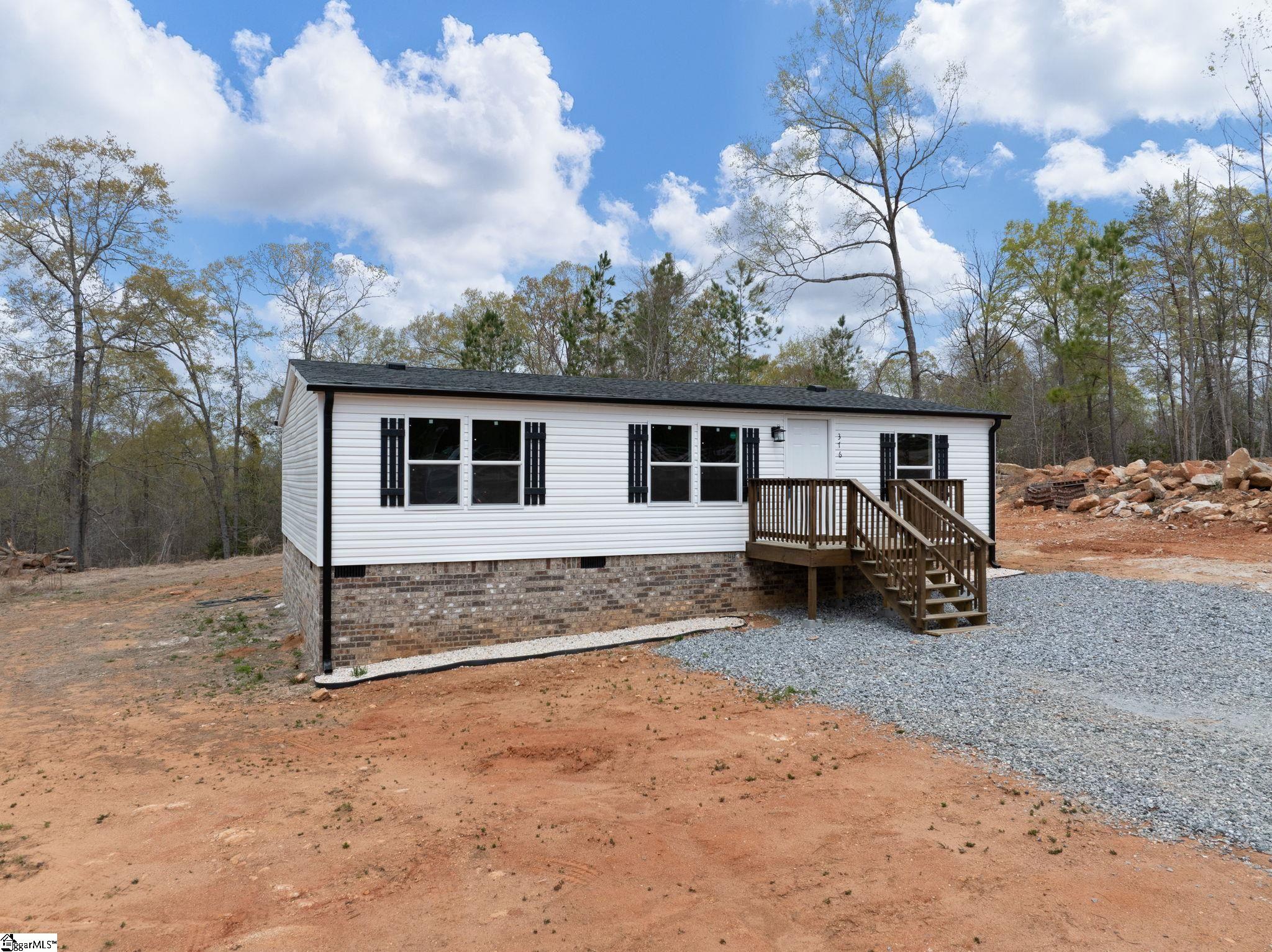 376 Bulman Road Roebuck, SC 29376