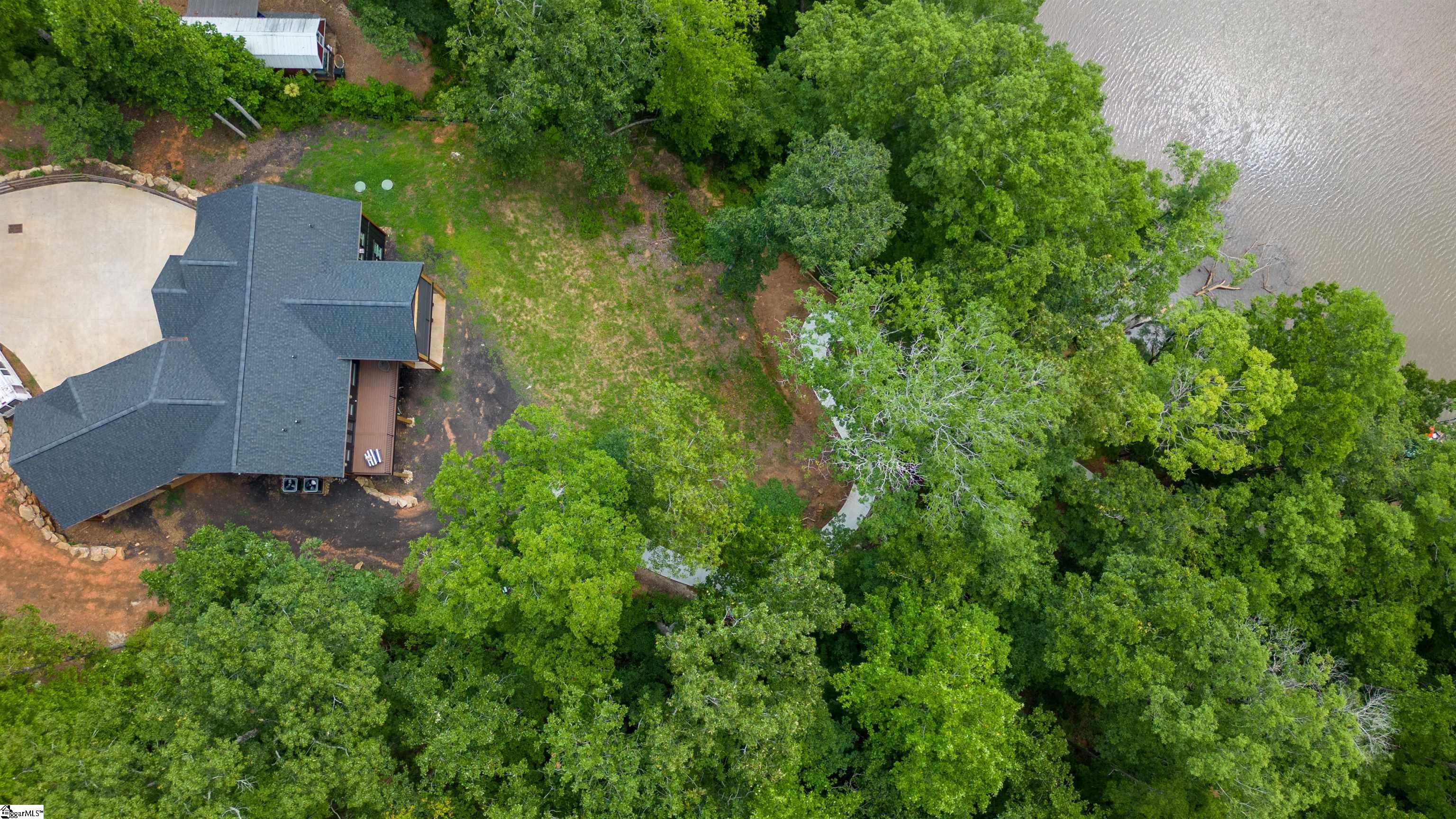 306 Bridgeport Drive West Union, SC 29696-2803