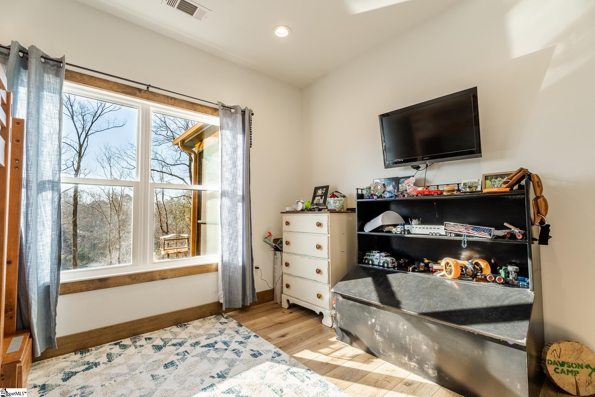 306 Bridgeport Drive West Union, SC 29696-2803