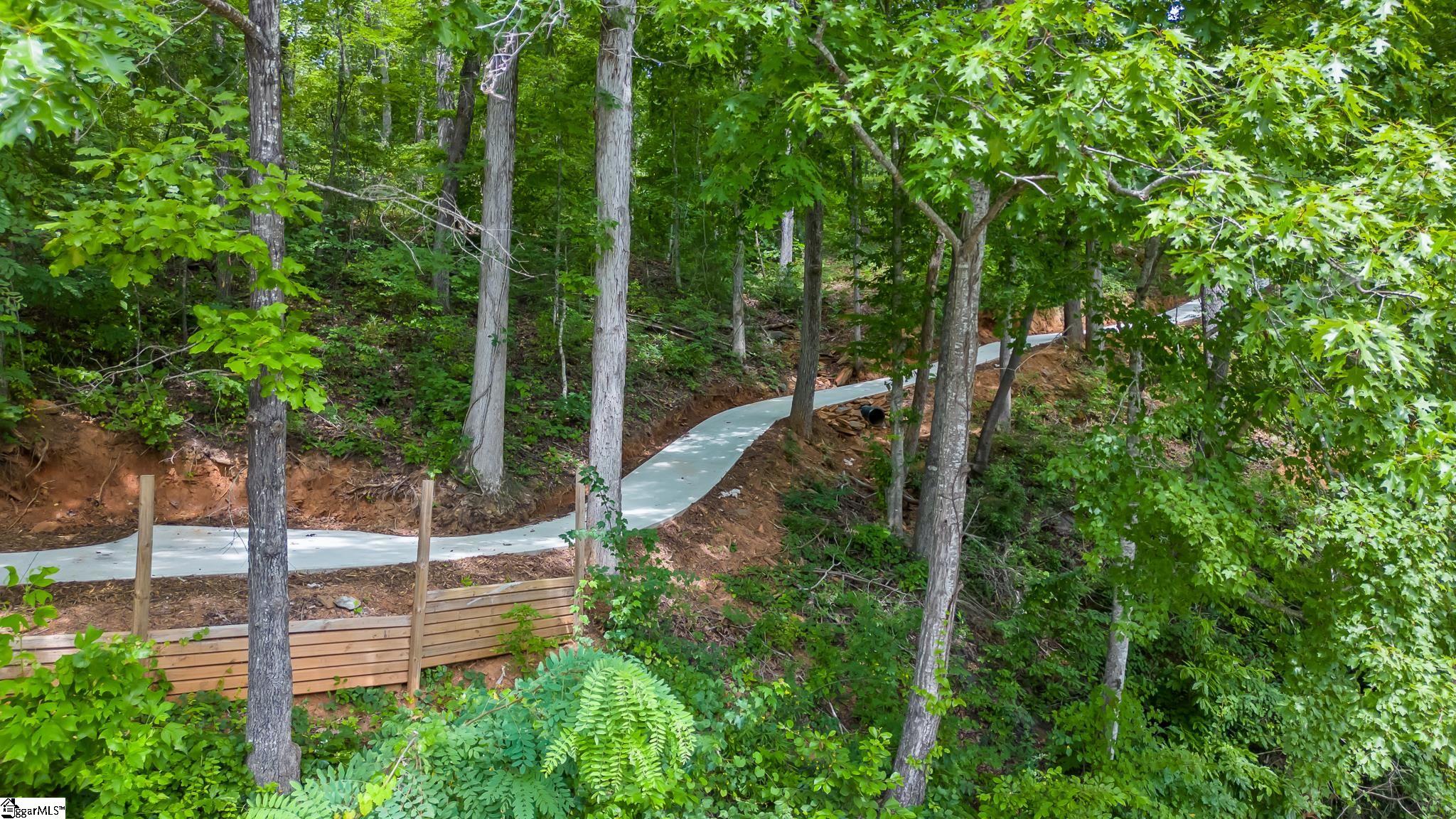 306 Bridgeport Drive West Union, SC 29696-2803