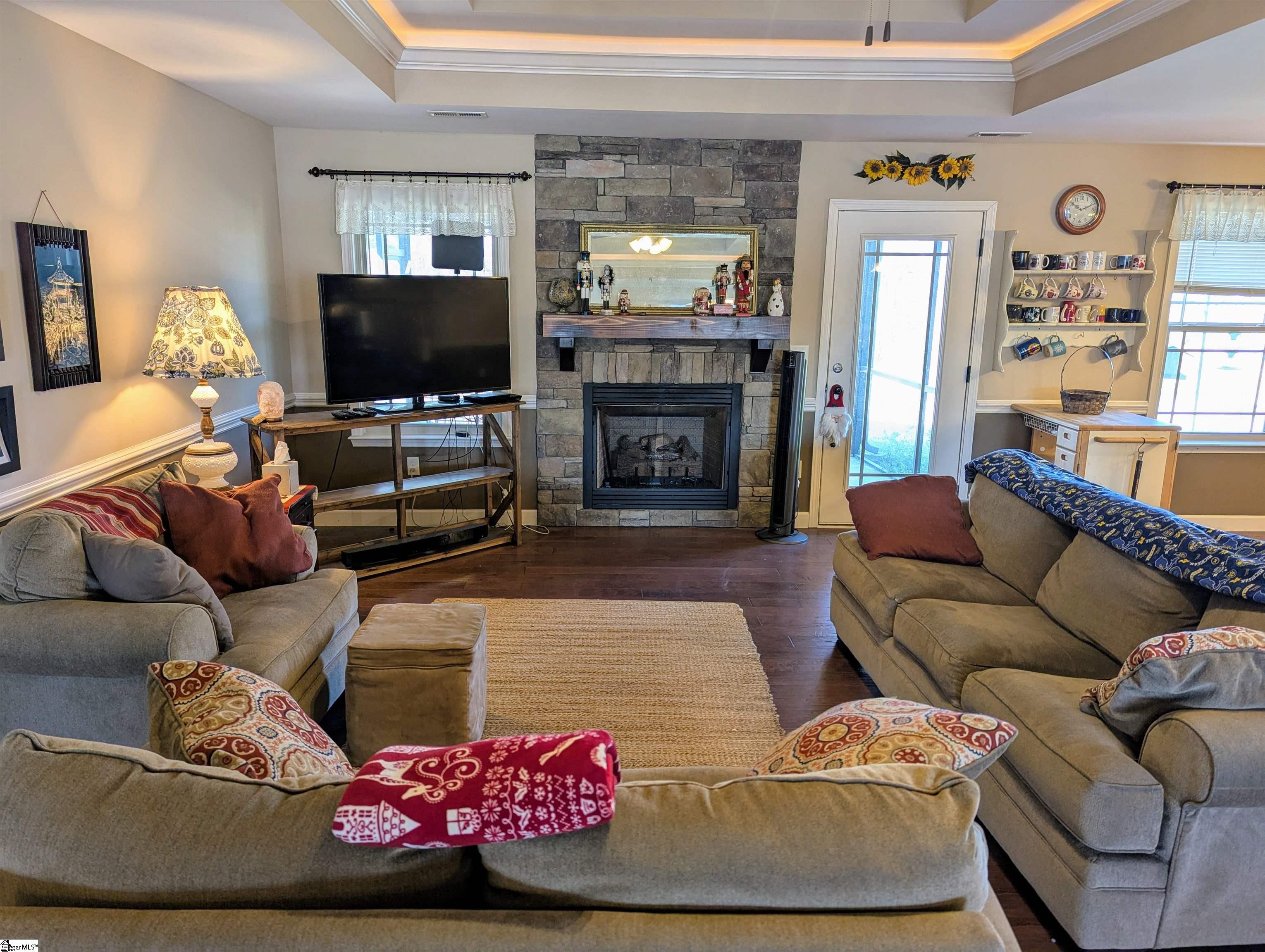 215 Longmont Drive Boiling Springs, SC 29316