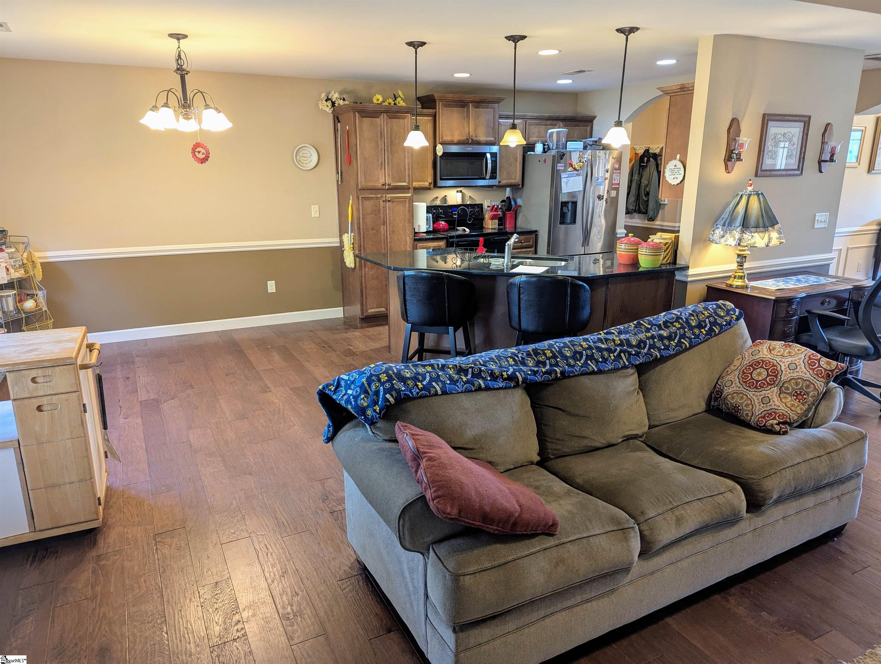 215 Longmont Drive Boiling Springs, SC 29316