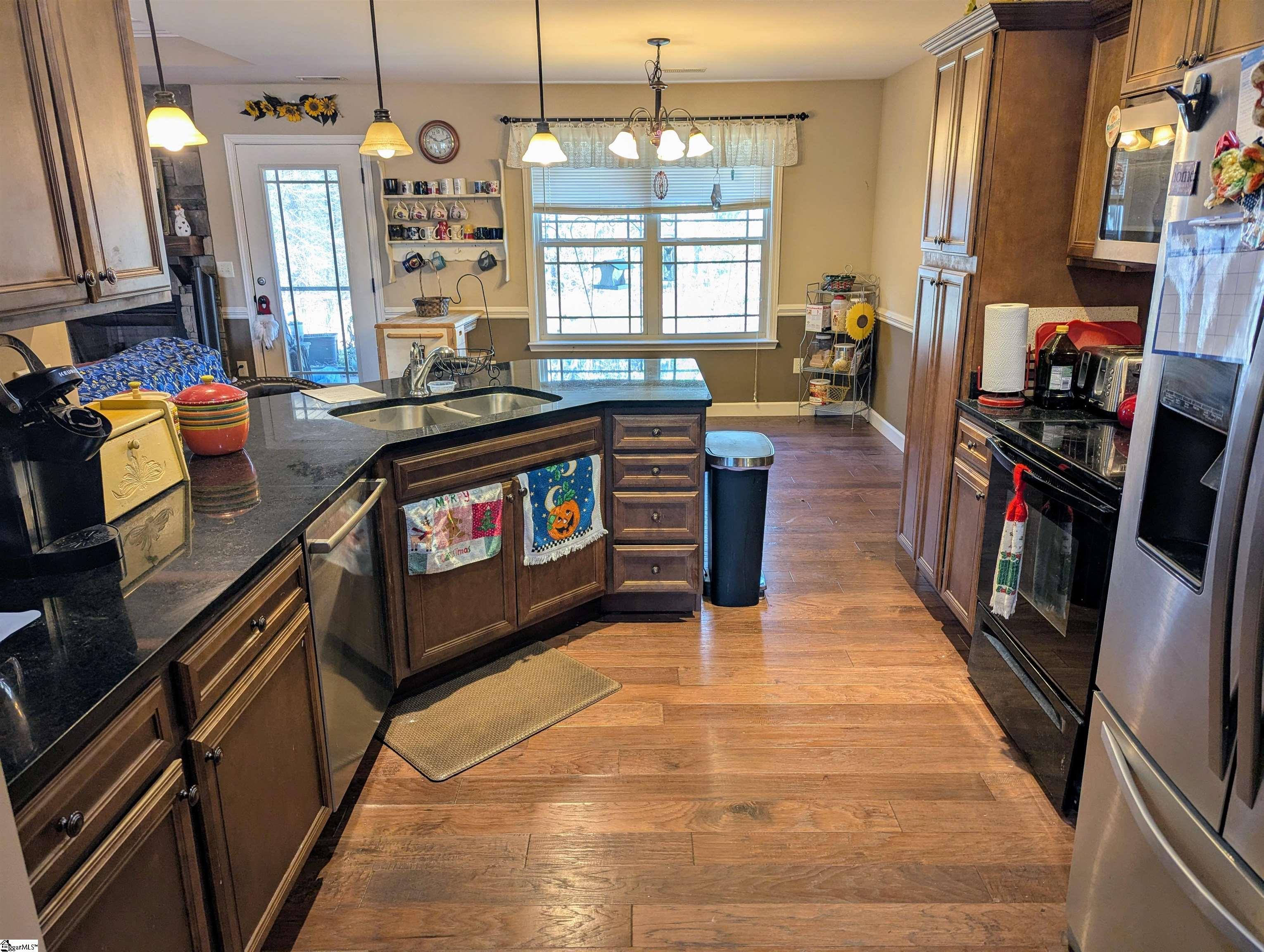 215 Longmont Drive Boiling Springs, SC 29316