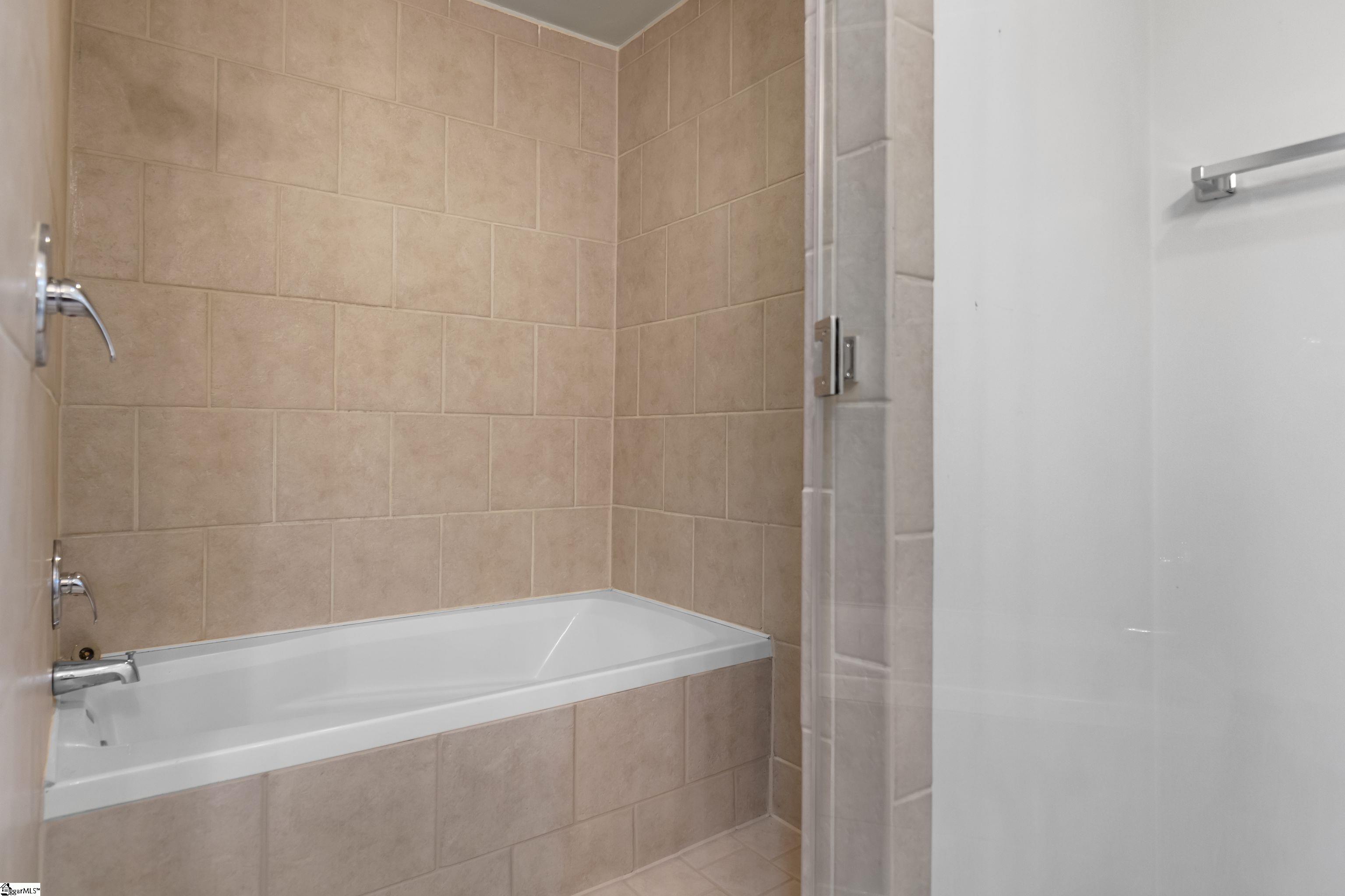 400 Mills Avenue UNIT #409 Greenville, SC 29605