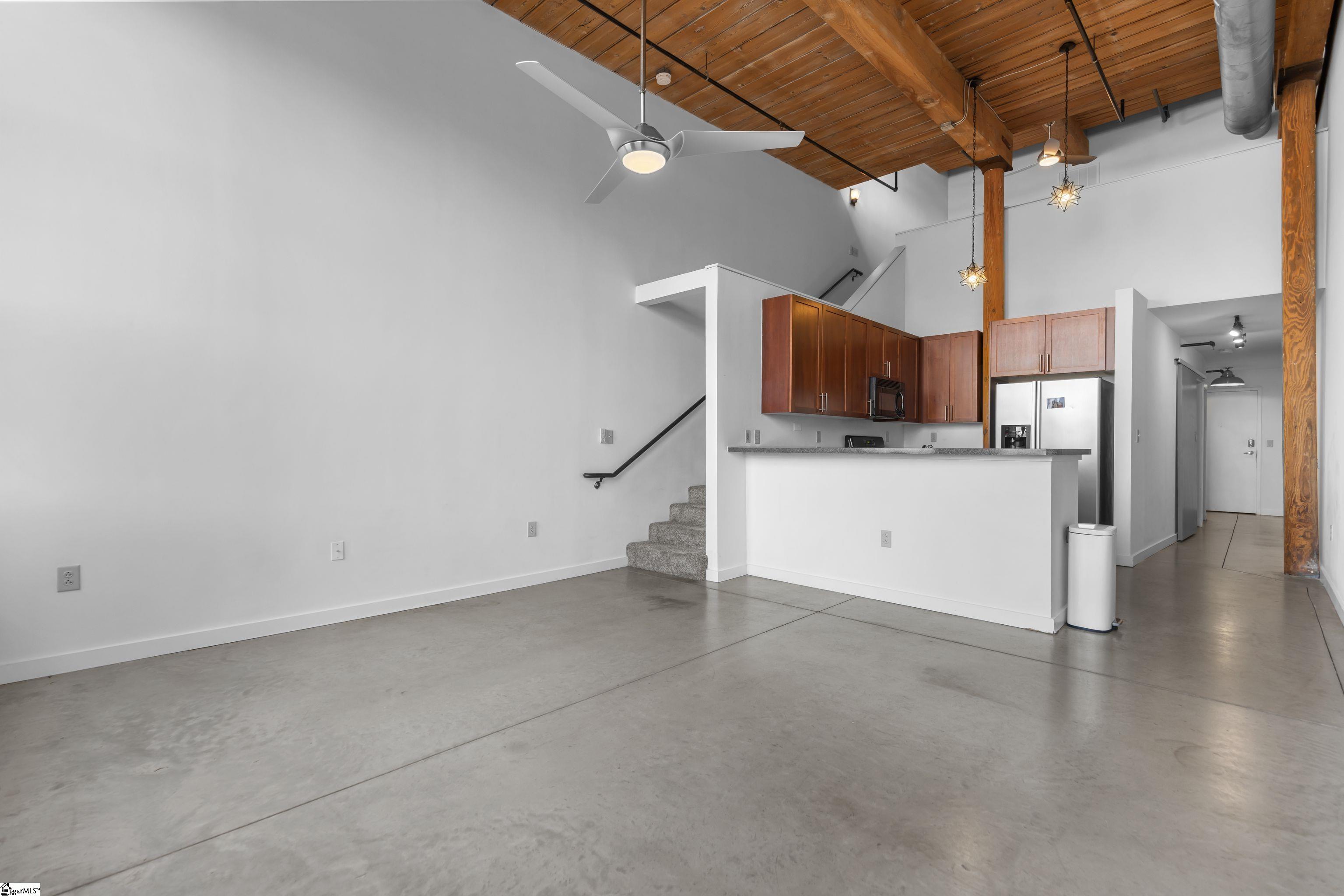 400 Mills Avenue UNIT #409 Greenville, SC 29605