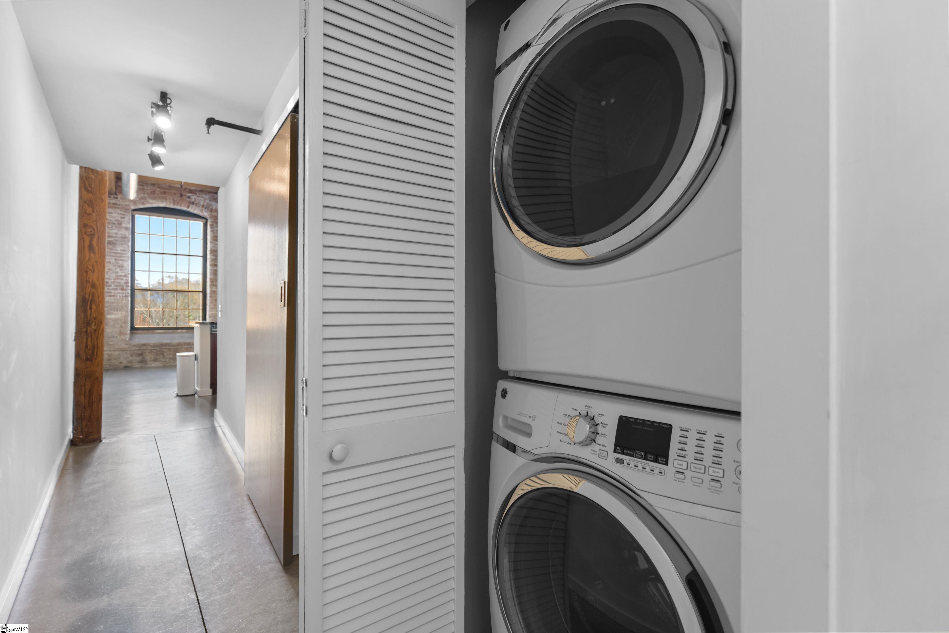 400 Mills Avenue UNIT #409 Greenville, SC 29605